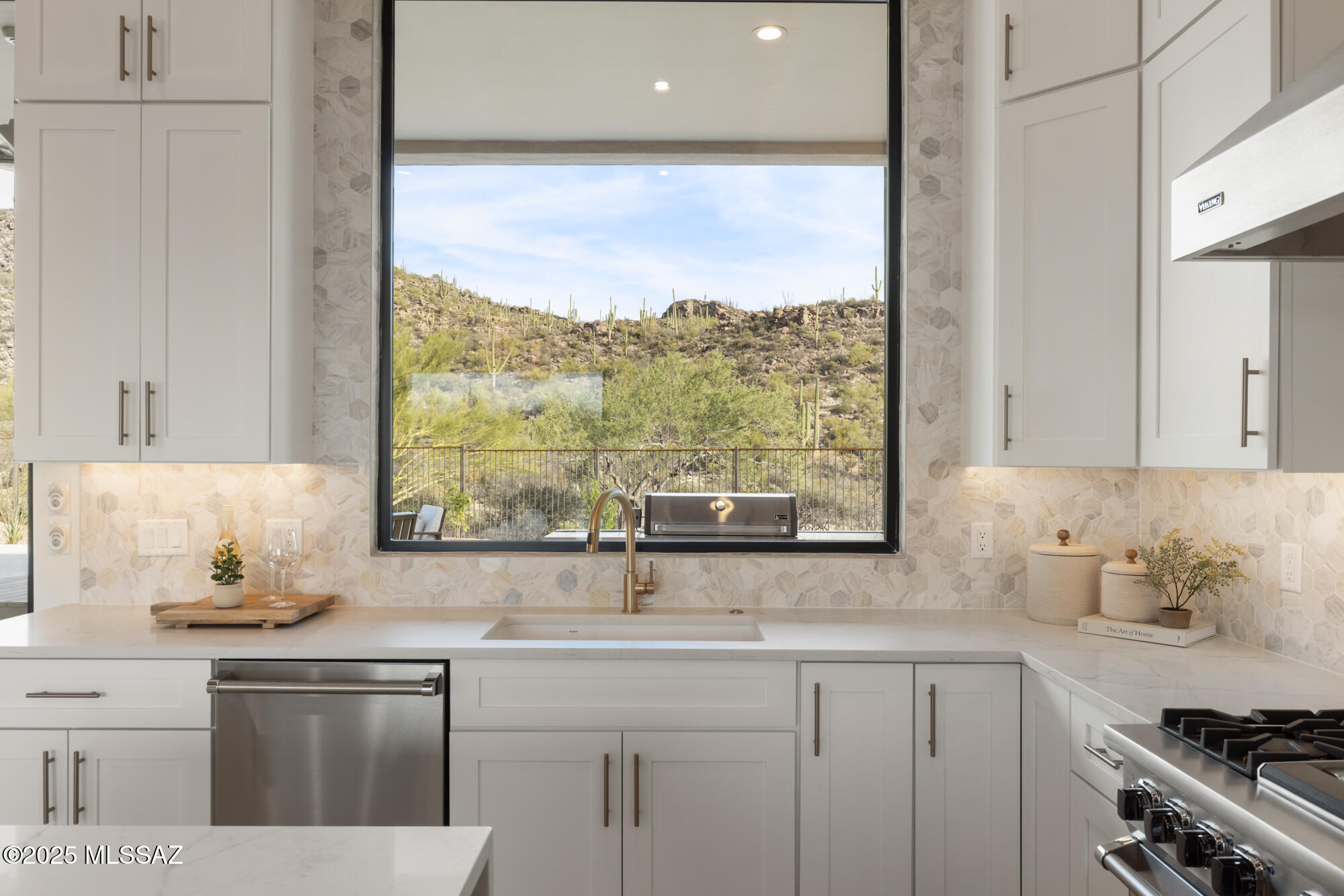 13870 N Dove Canyon Pass