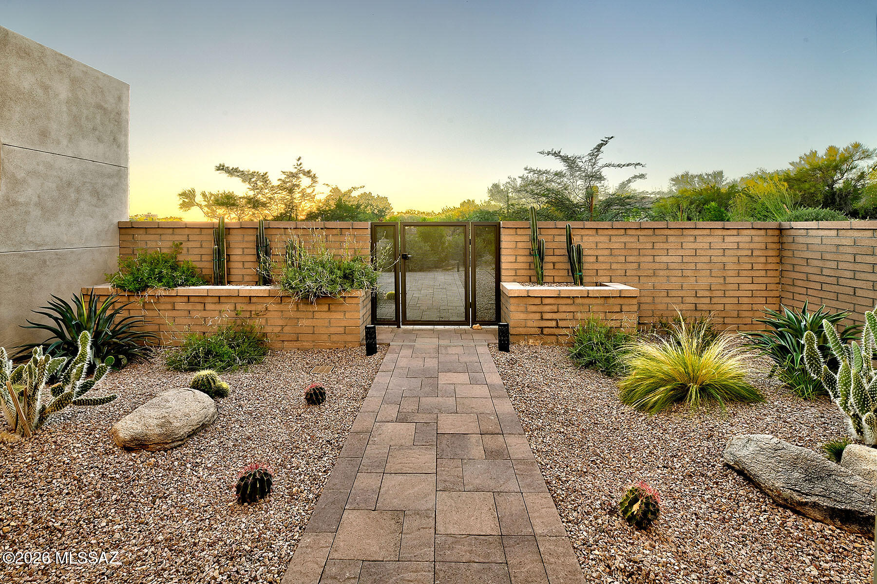 13870 N Dove Canyon Pass