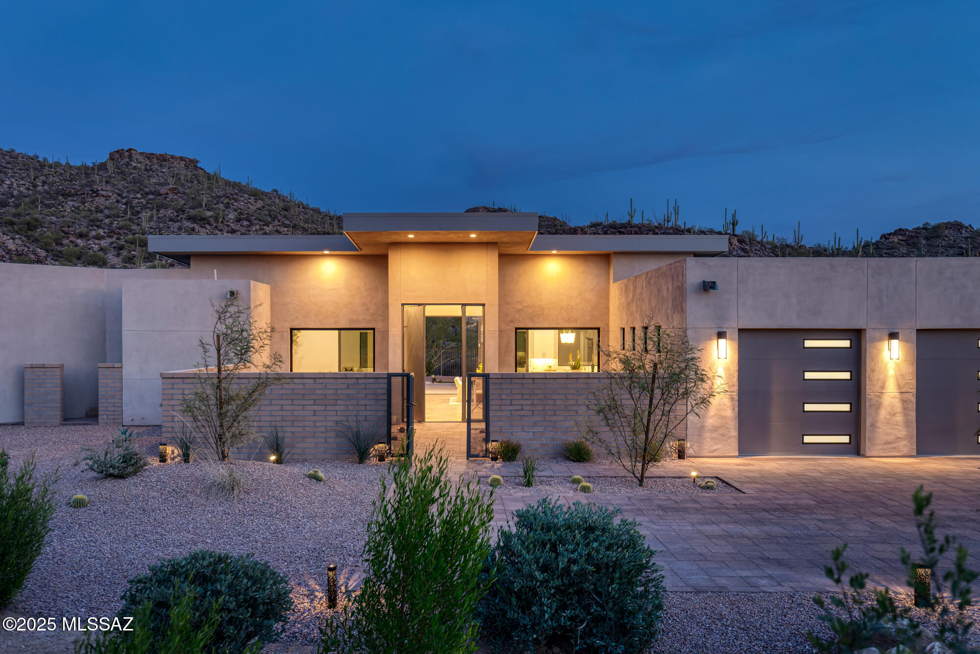 13870 N Dove Canyon Pass