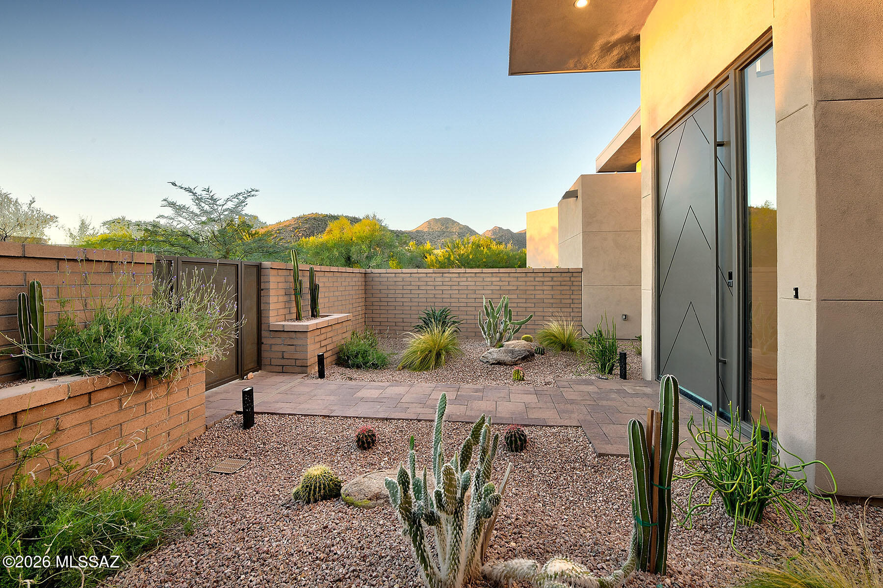 13870 N Dove Canyon Pass