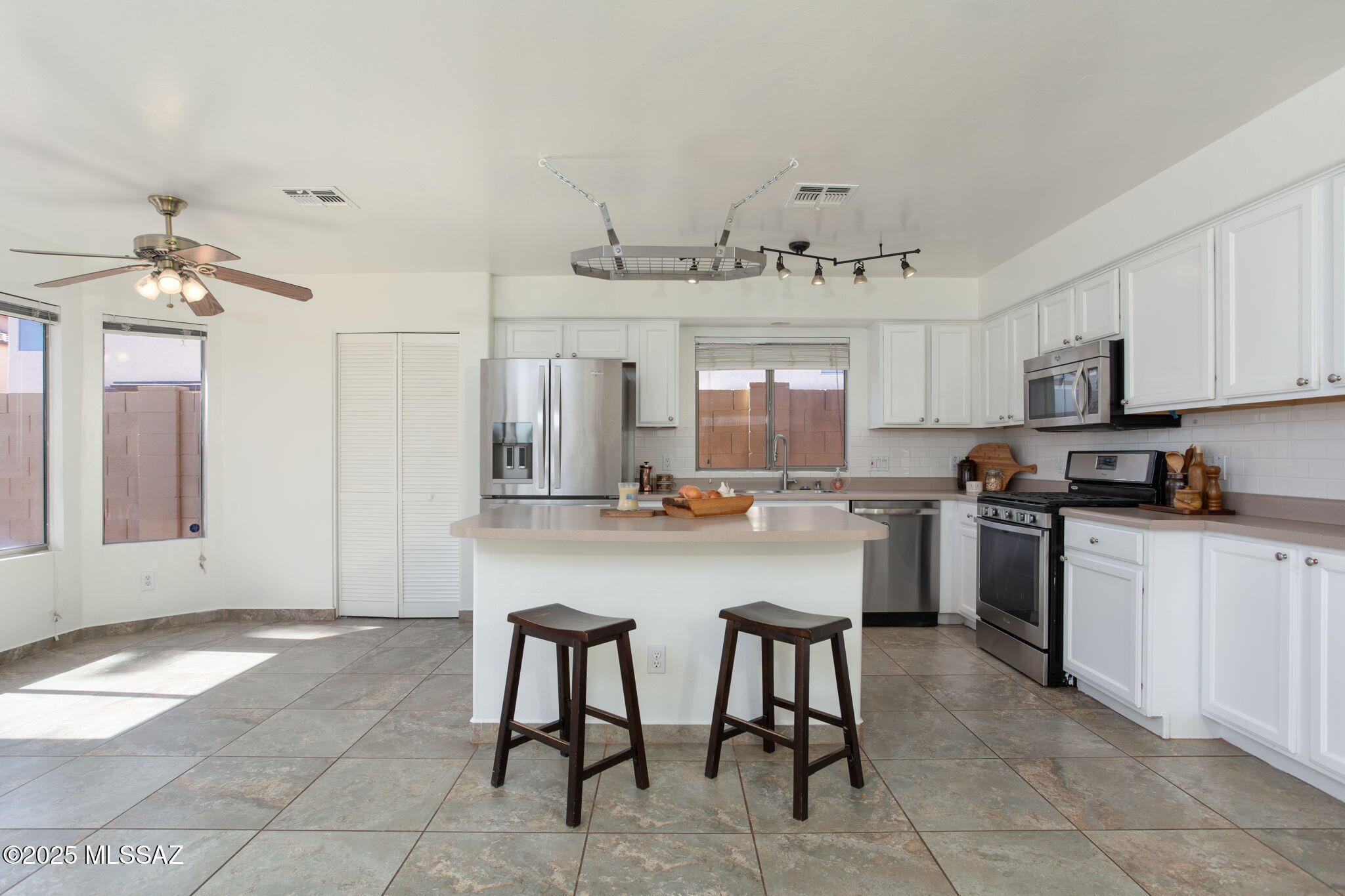 7055 W Deserama Drive