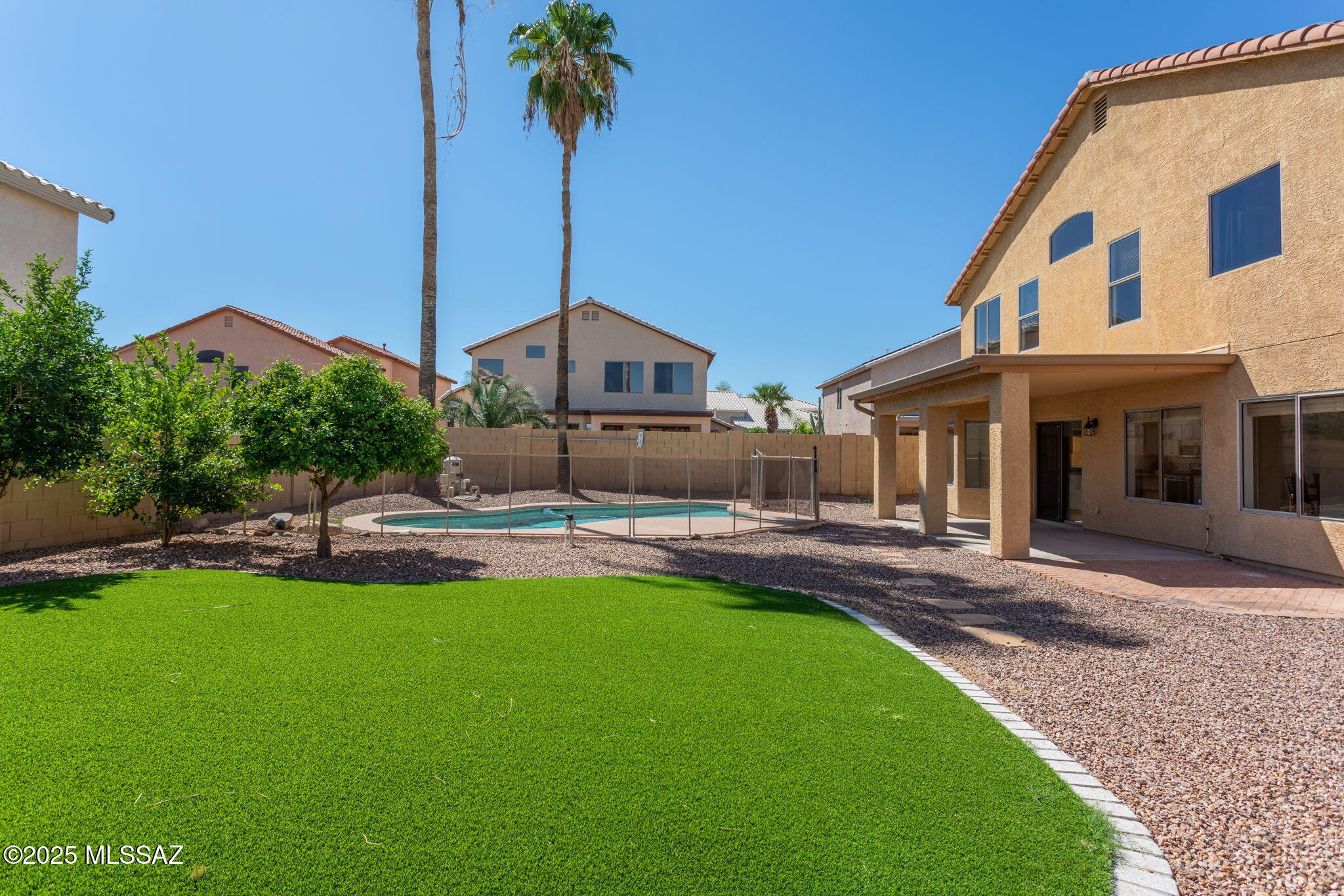 7055 W Deserama Drive