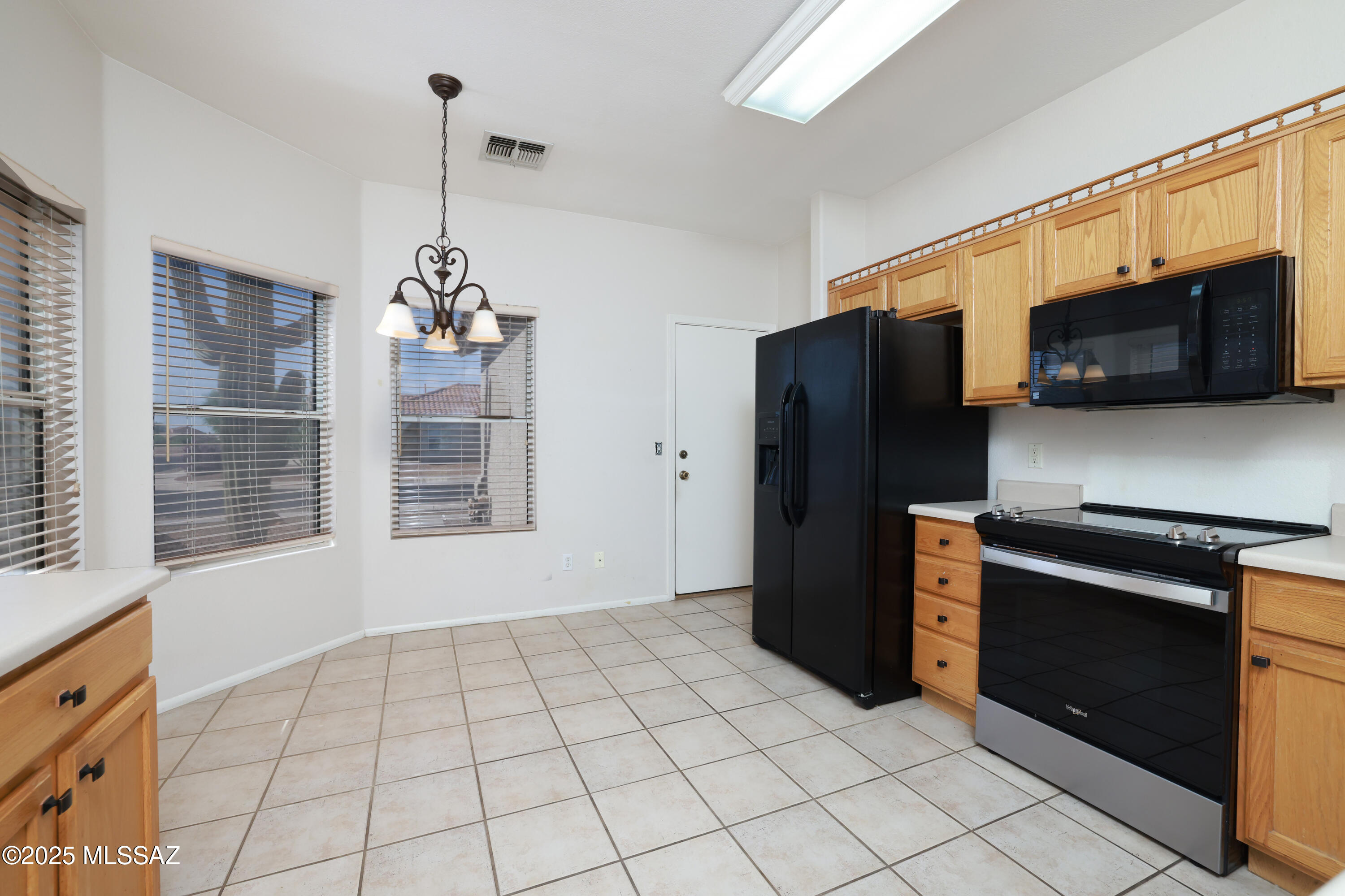 7541 W Splendor Drive