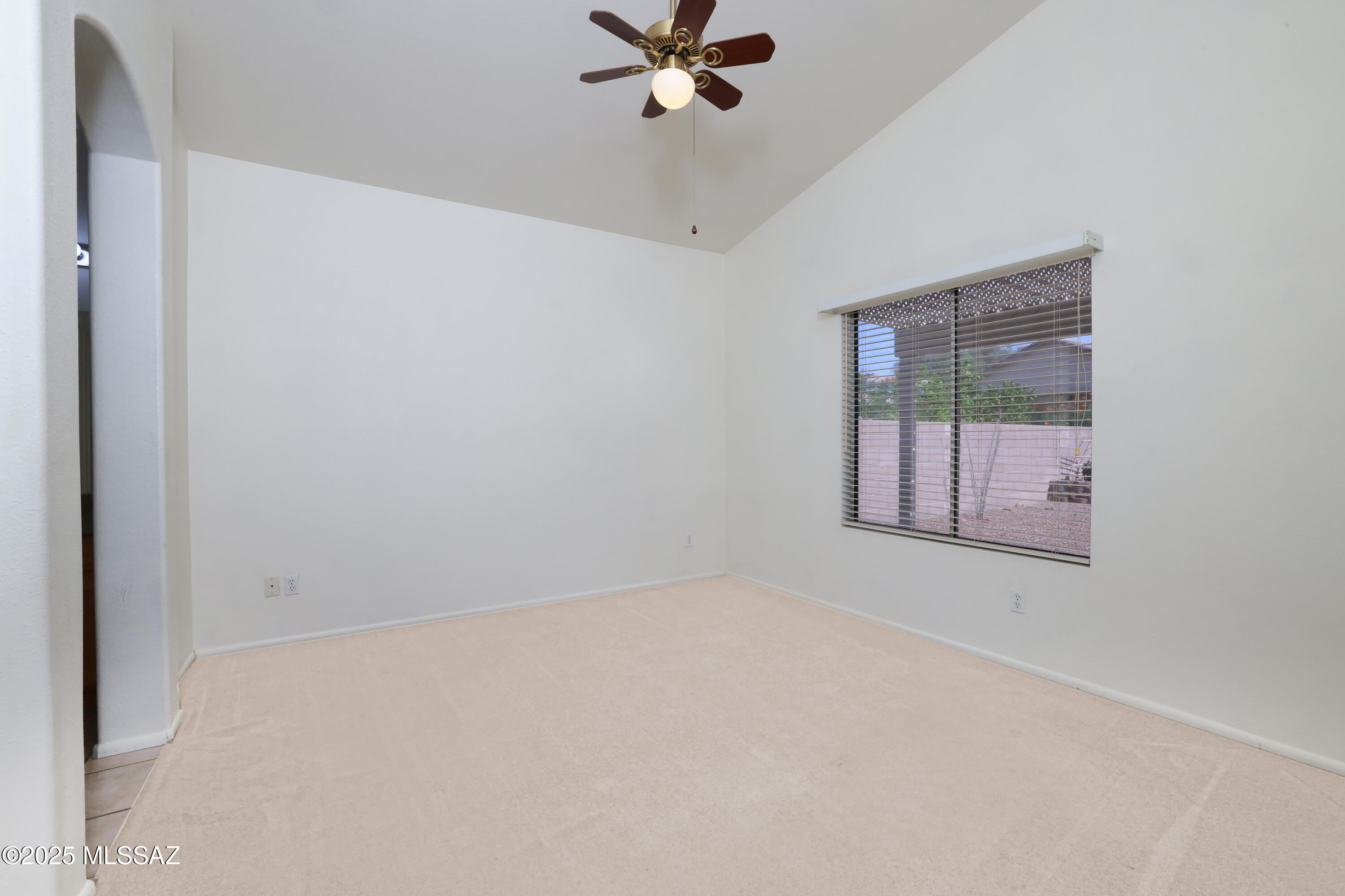 7541 W Splendor Drive