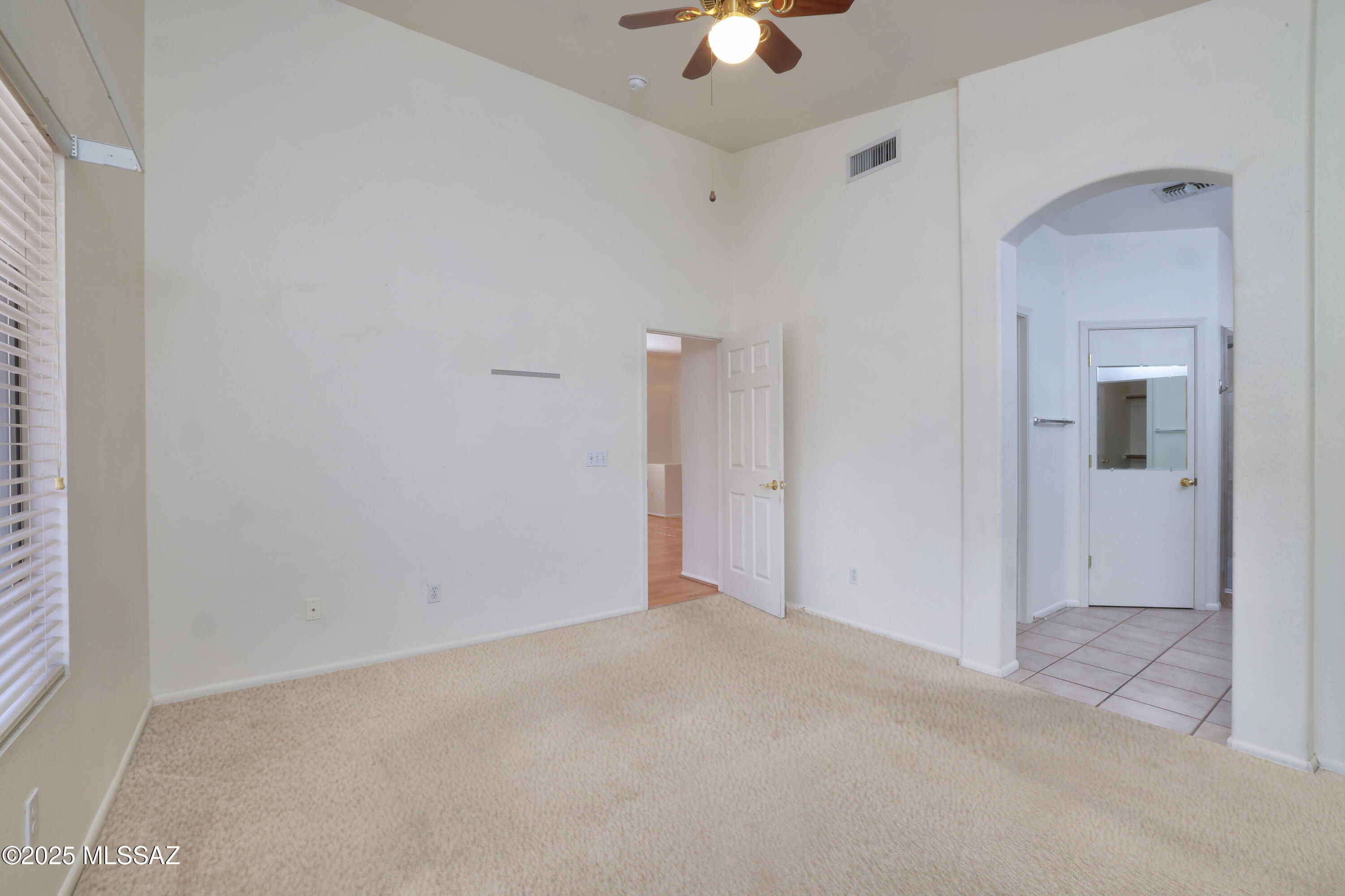 7541 W Splendor Drive