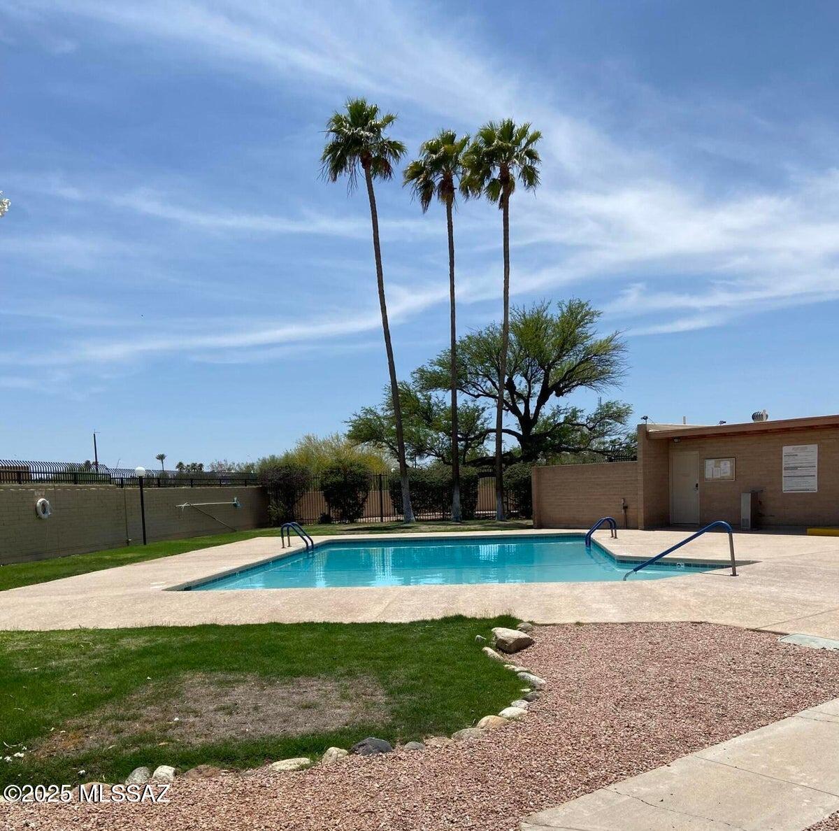 778 S Pantano Road