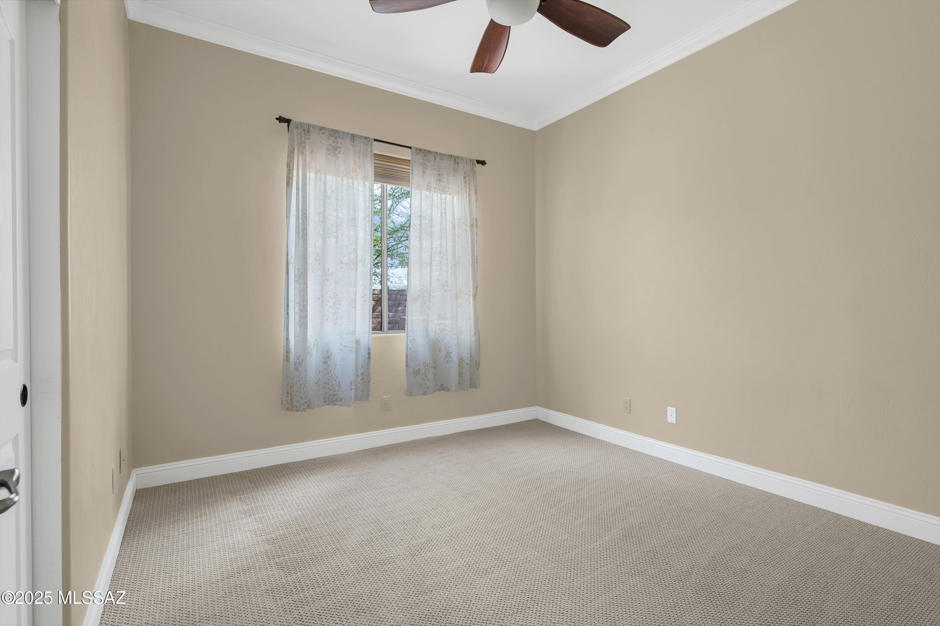 1808 W Quartz Rock Place