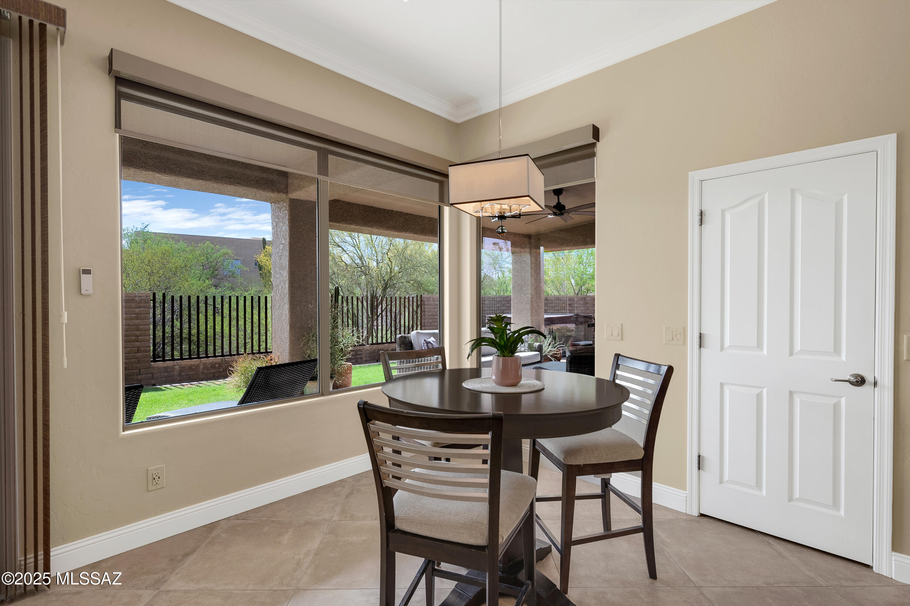 1808 W Quartz Rock Place
