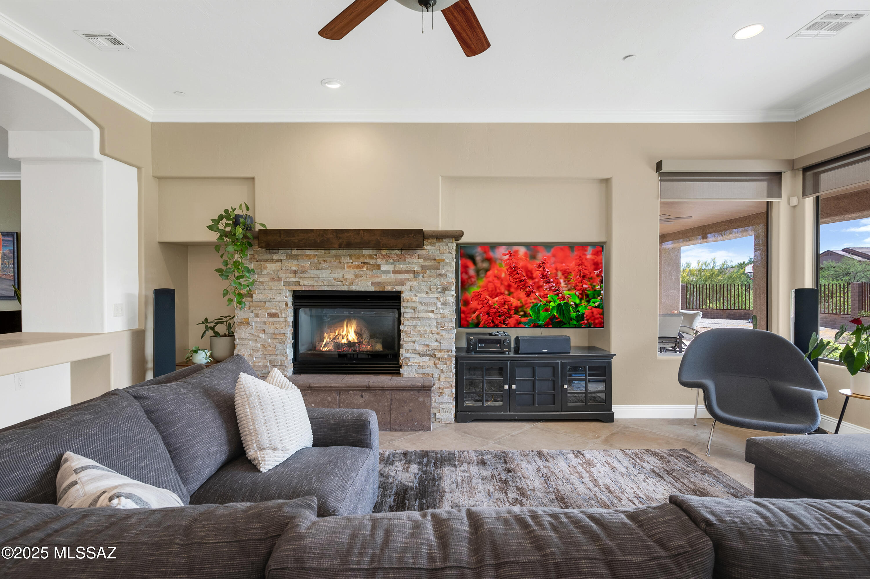 1808 W Quartz Rock Place