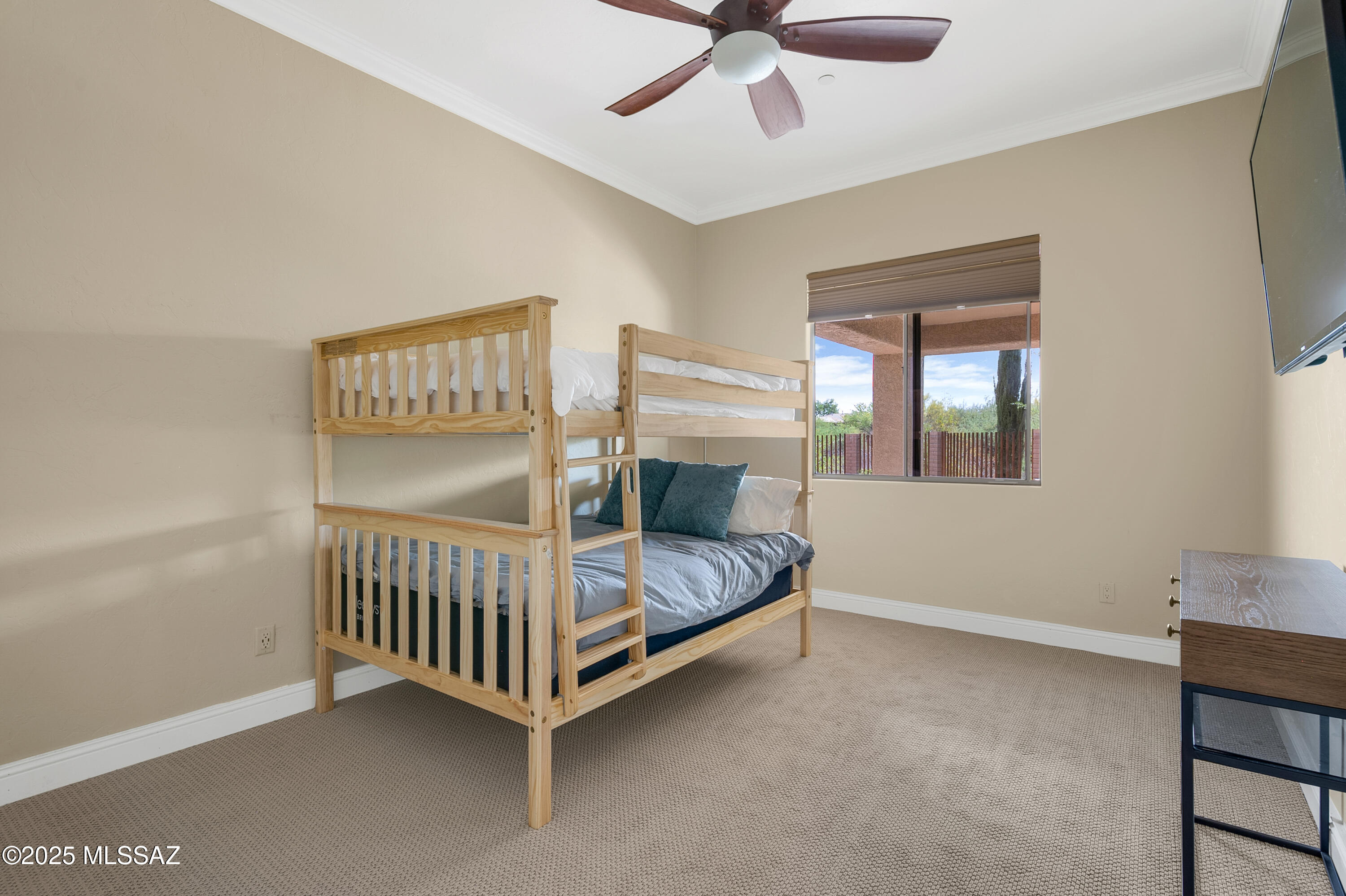 1808 W Quartz Rock Place