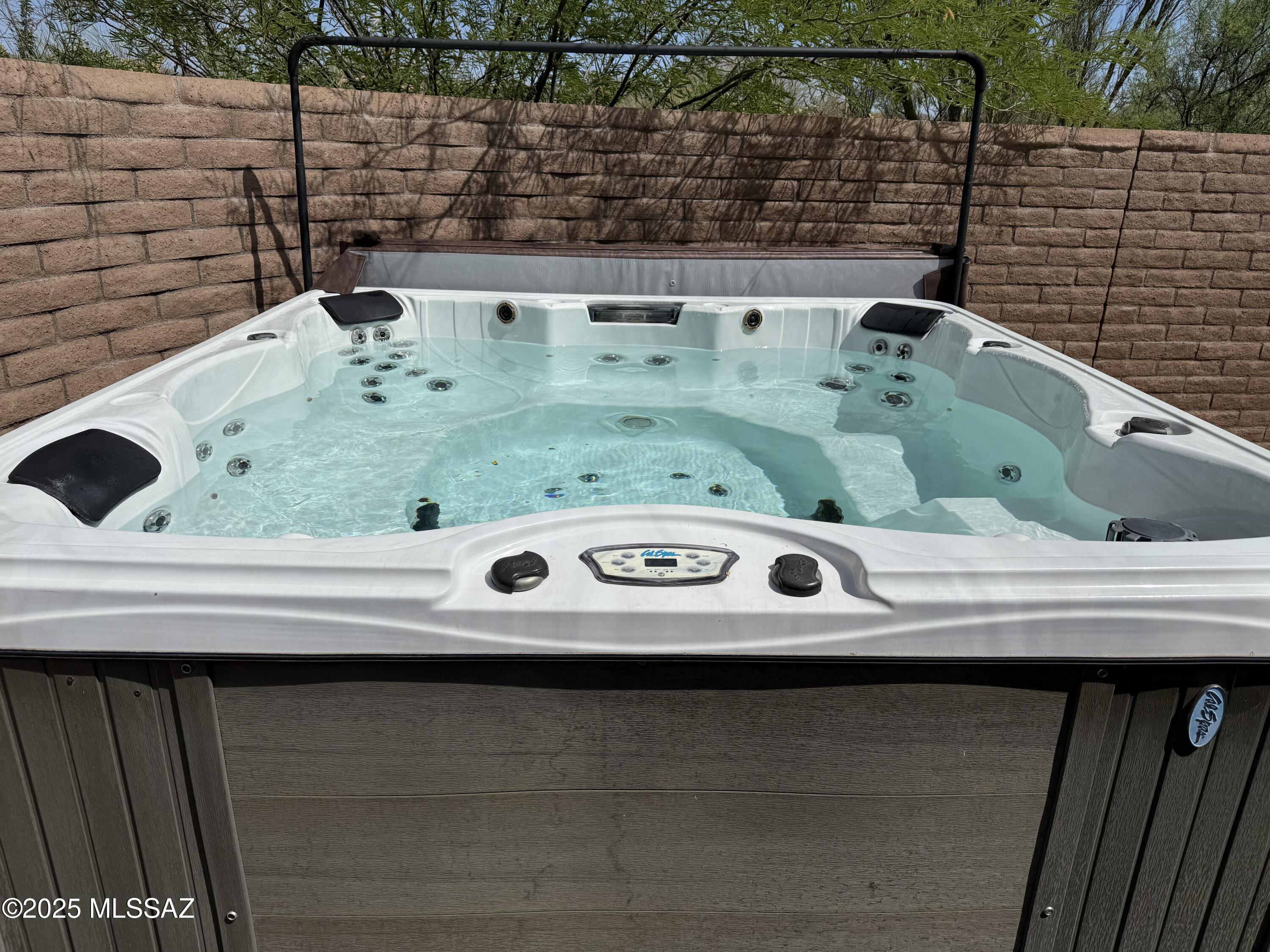 1808 W Quartz Rock Place