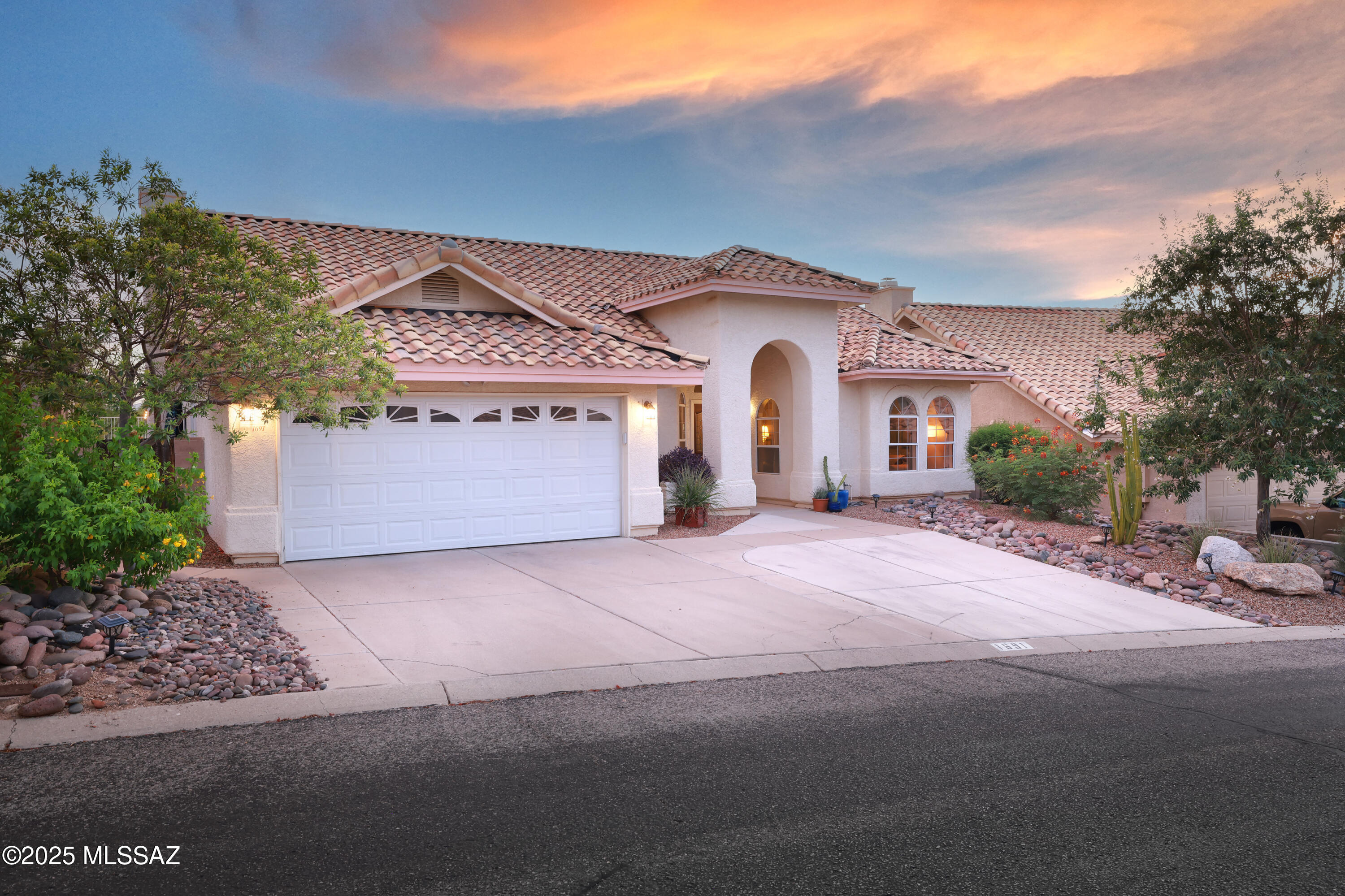 1691 W Sunridge Drive