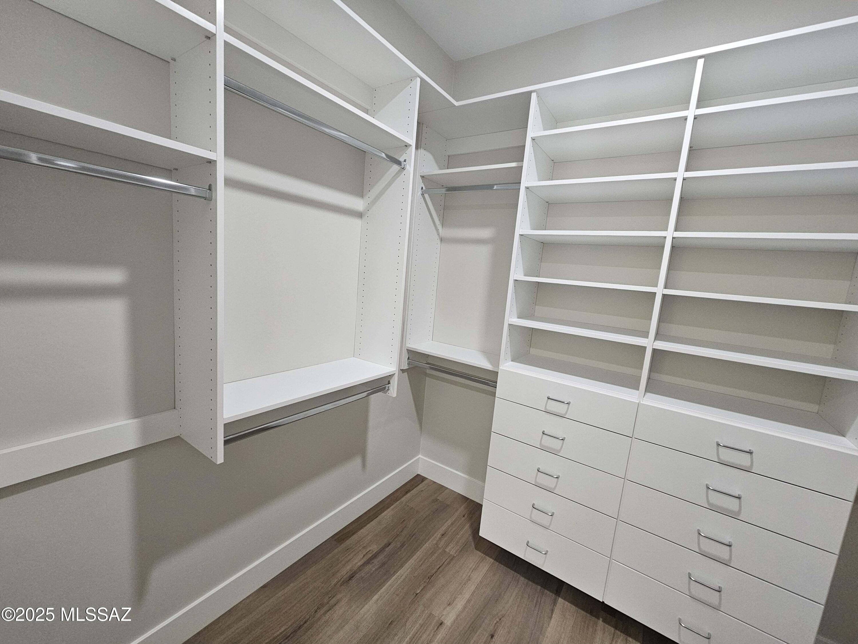 2020 E River Road Unit: 102