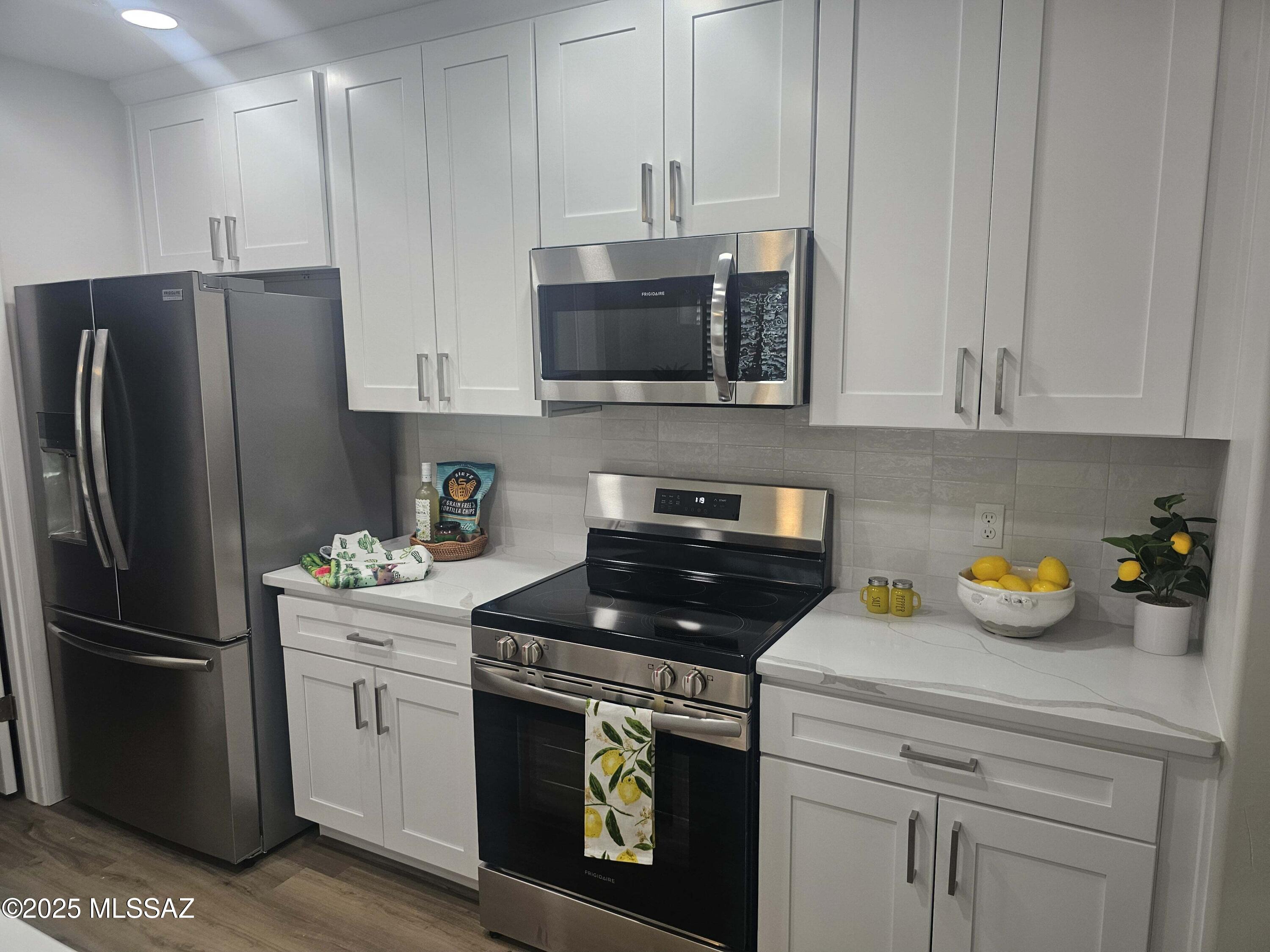 2020 E River Road Unit: 102
