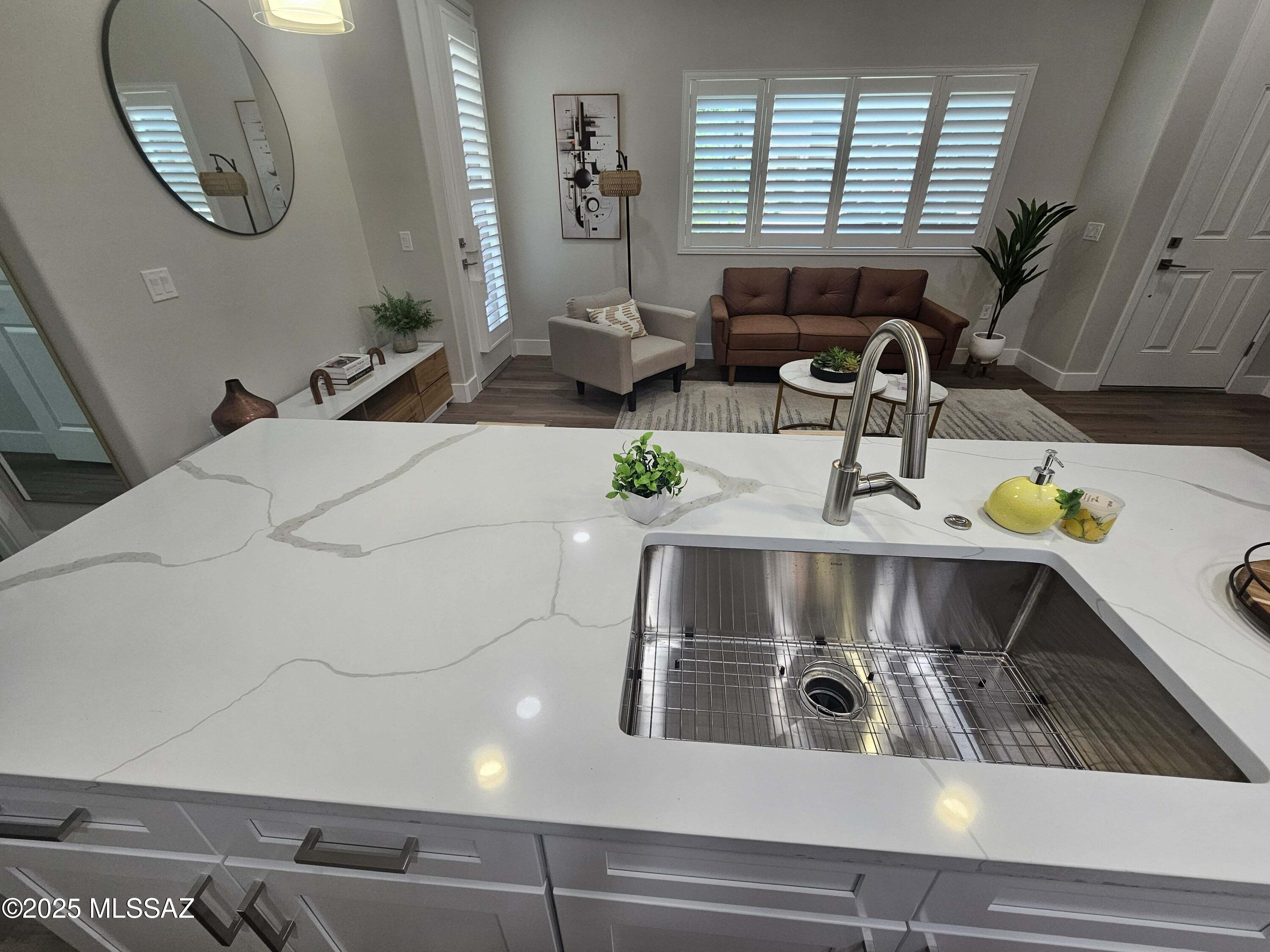 2020 E River Road Unit: 102