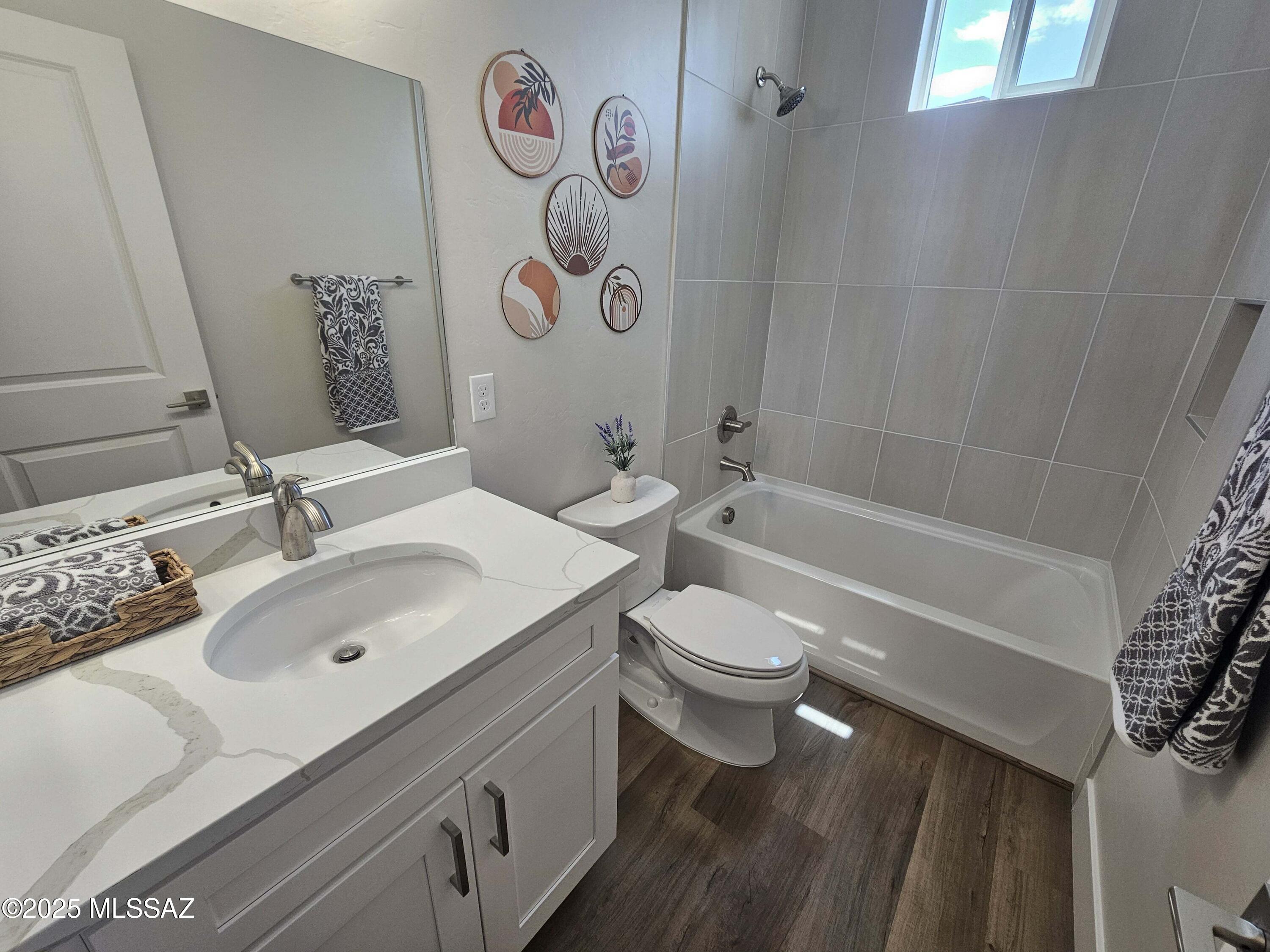 2020 E River Road Unit: 102
