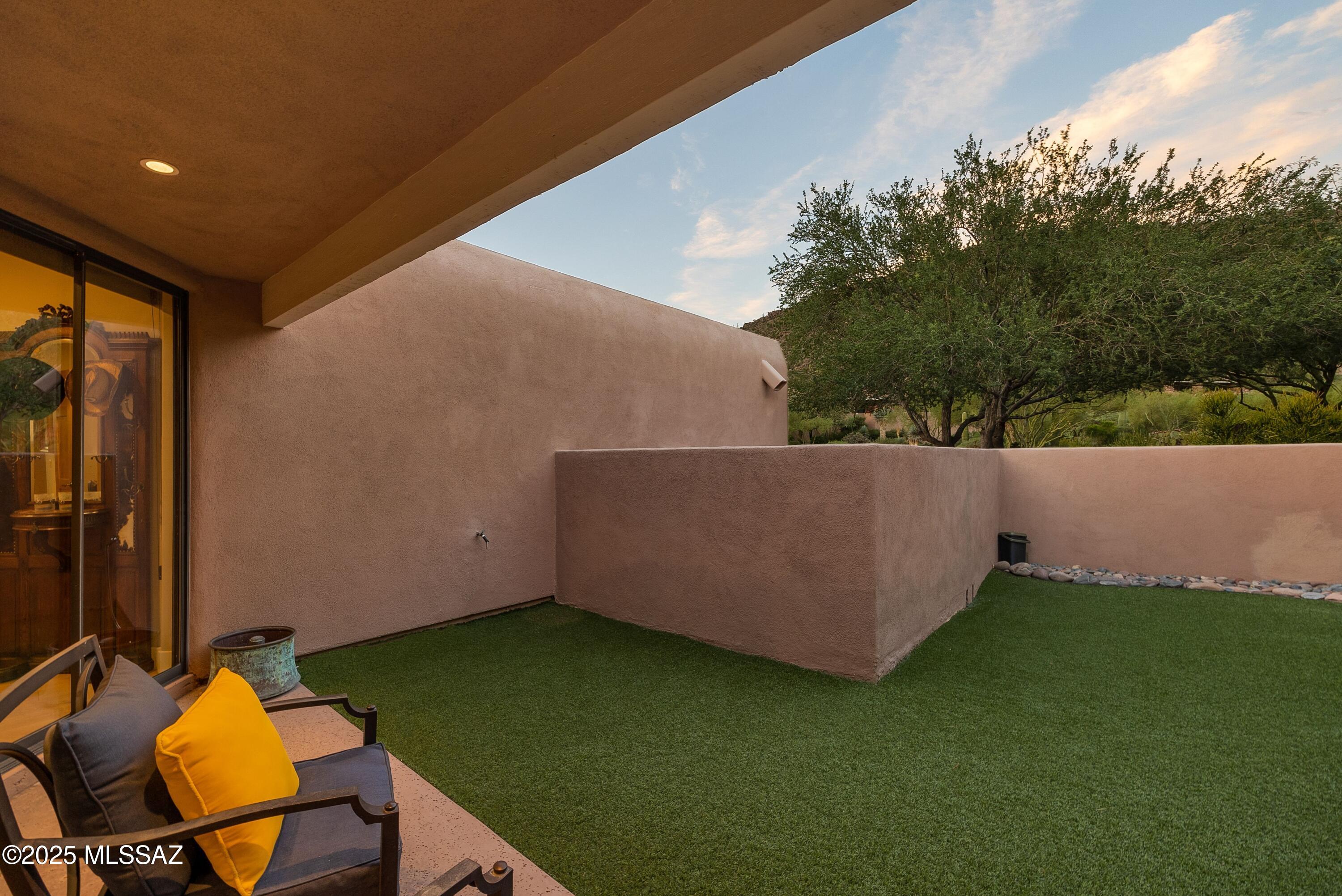 14198 N Gallery Place