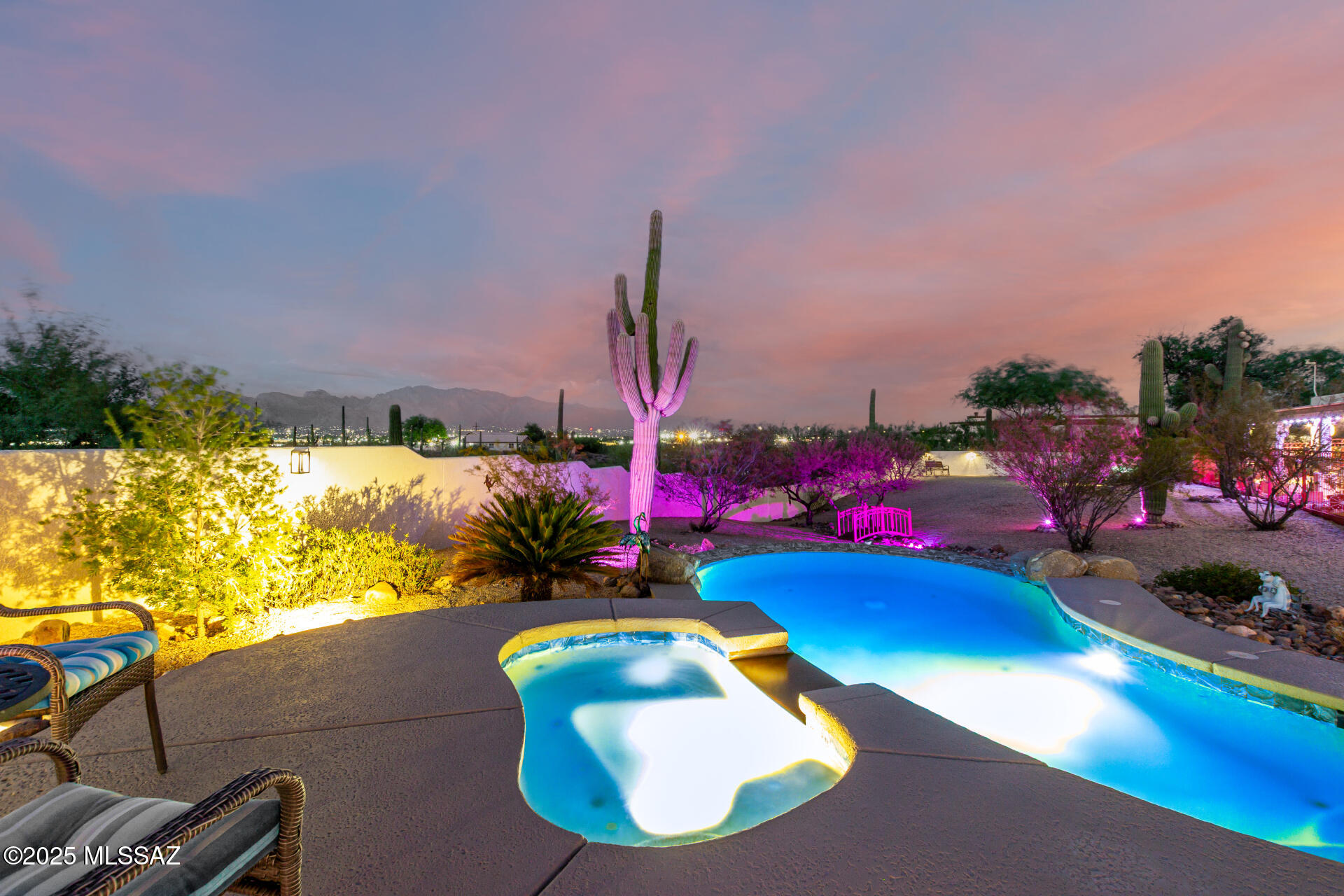 2592 W McClure Court