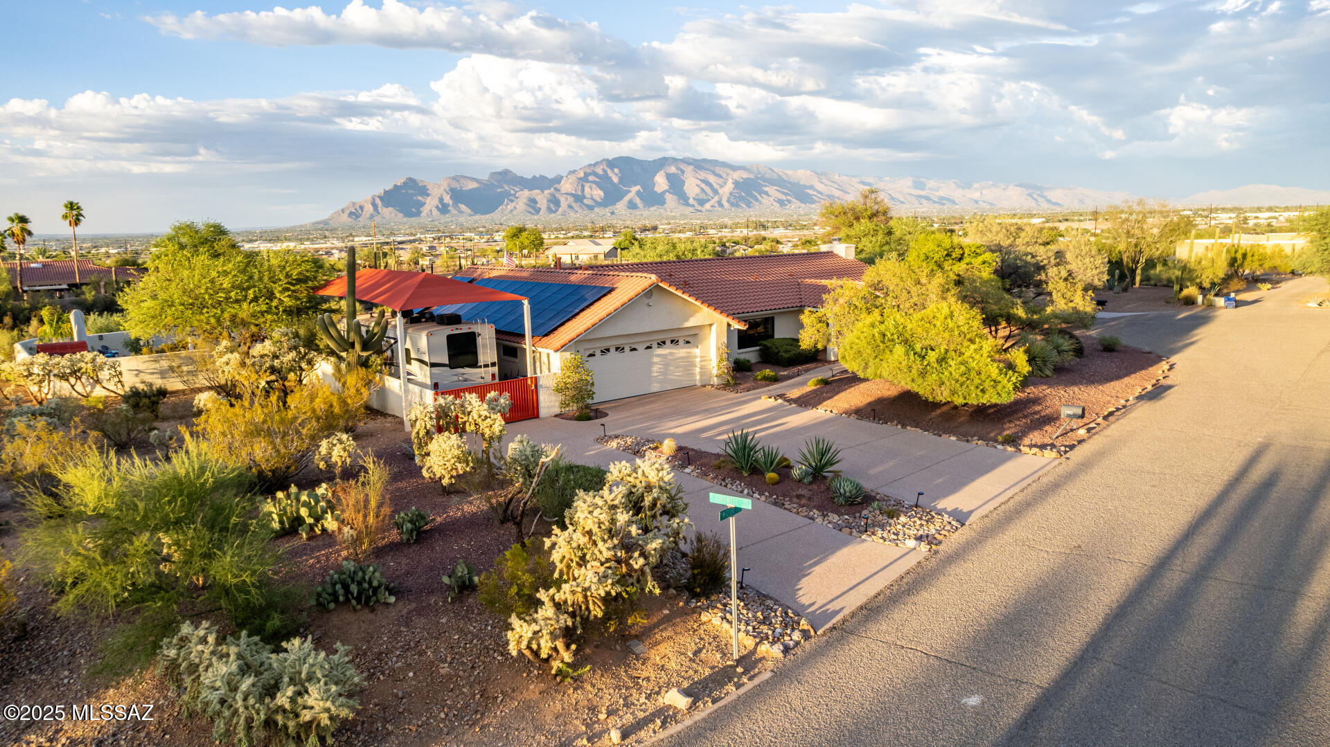 2592 W McClure Court