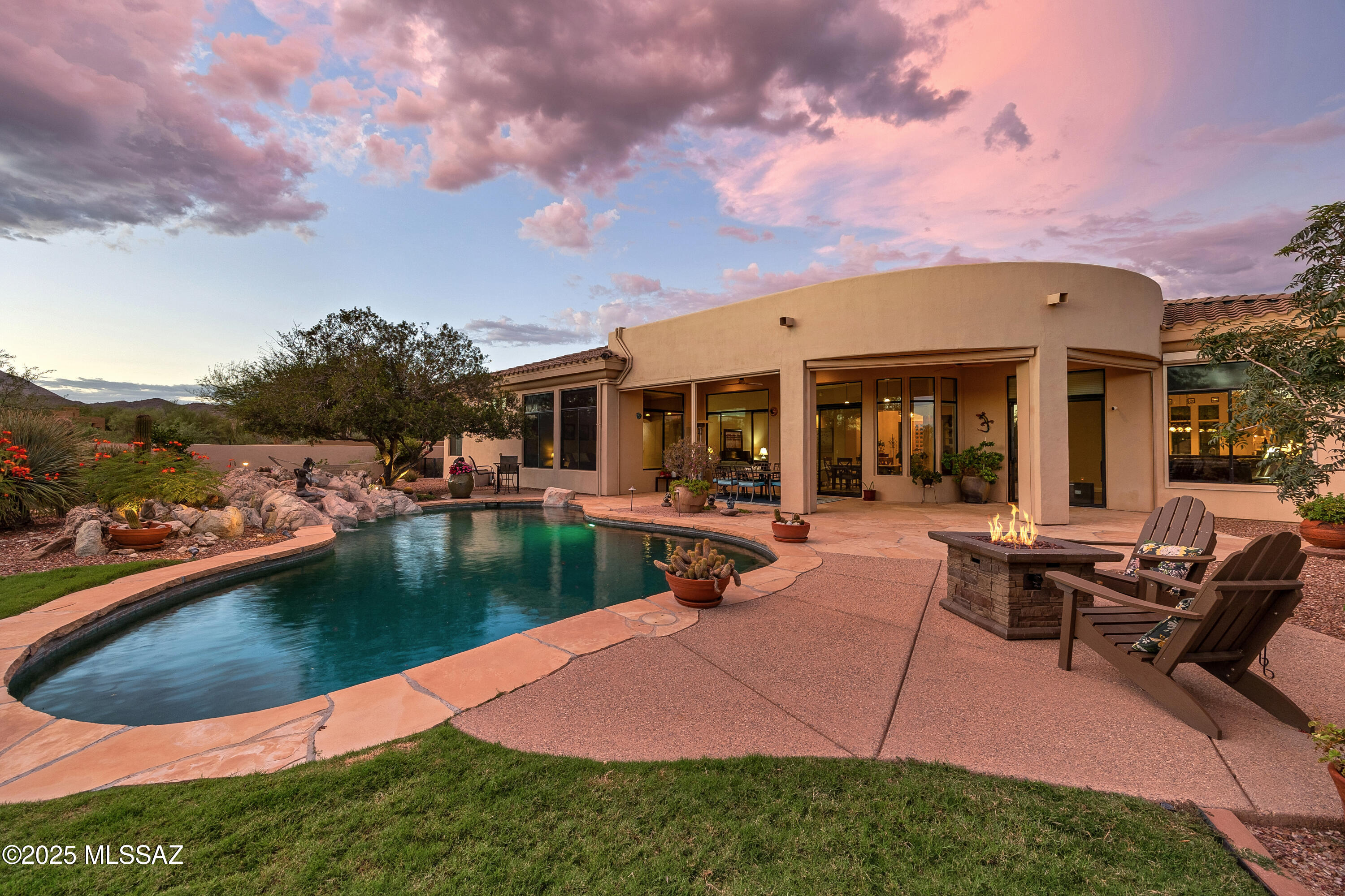 13837 N Steprock Canyon Place
