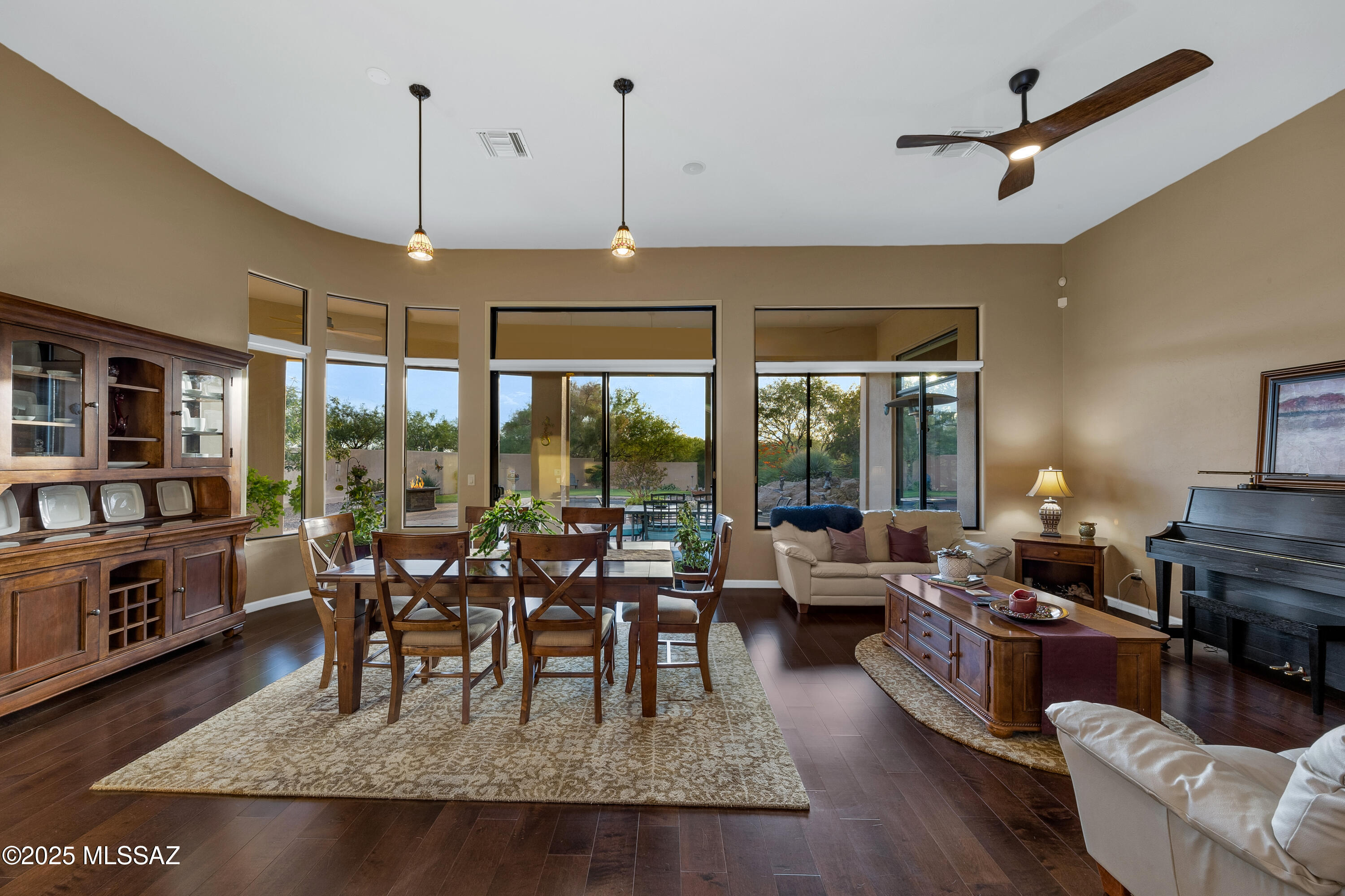 13837 N Steprock Canyon Place