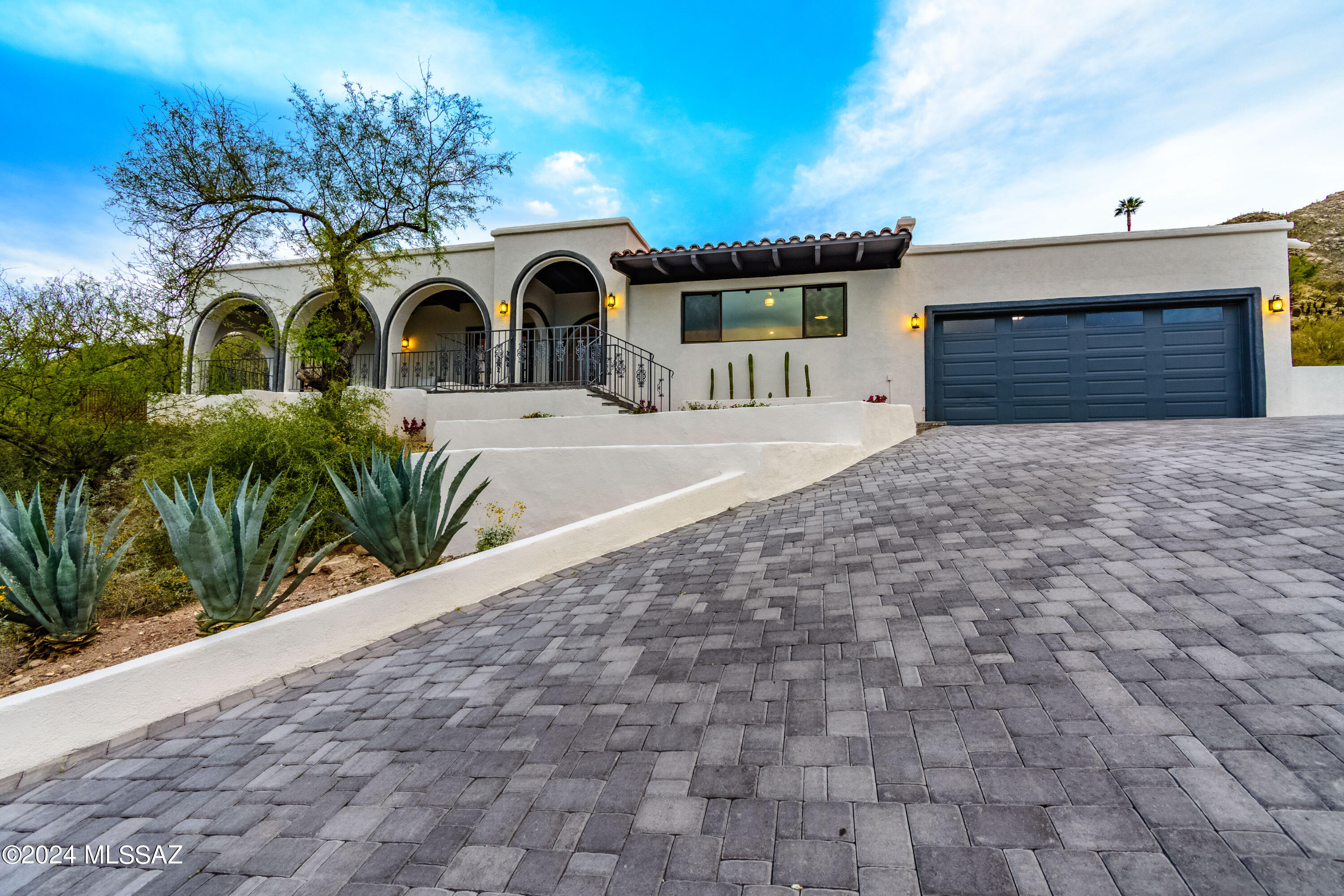 4235 E Coronado Drive