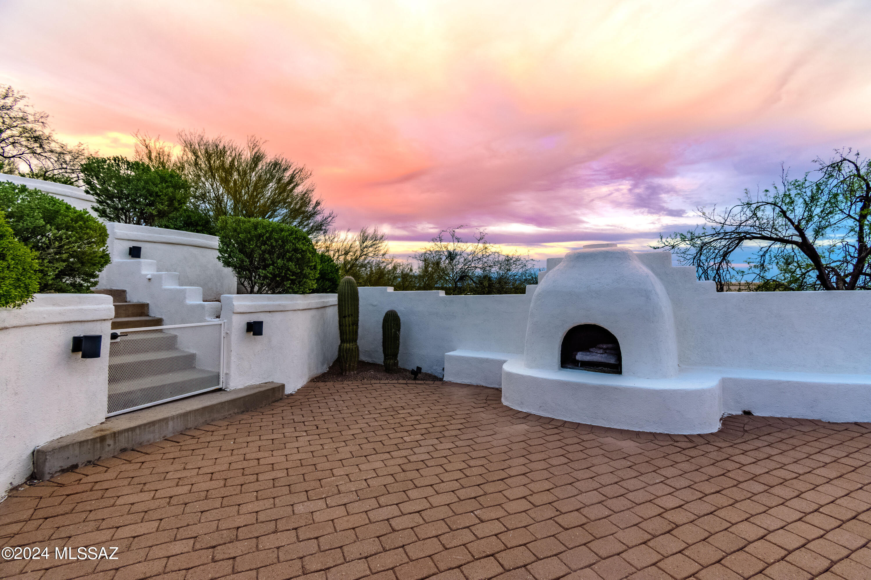 4235 E Coronado Drive