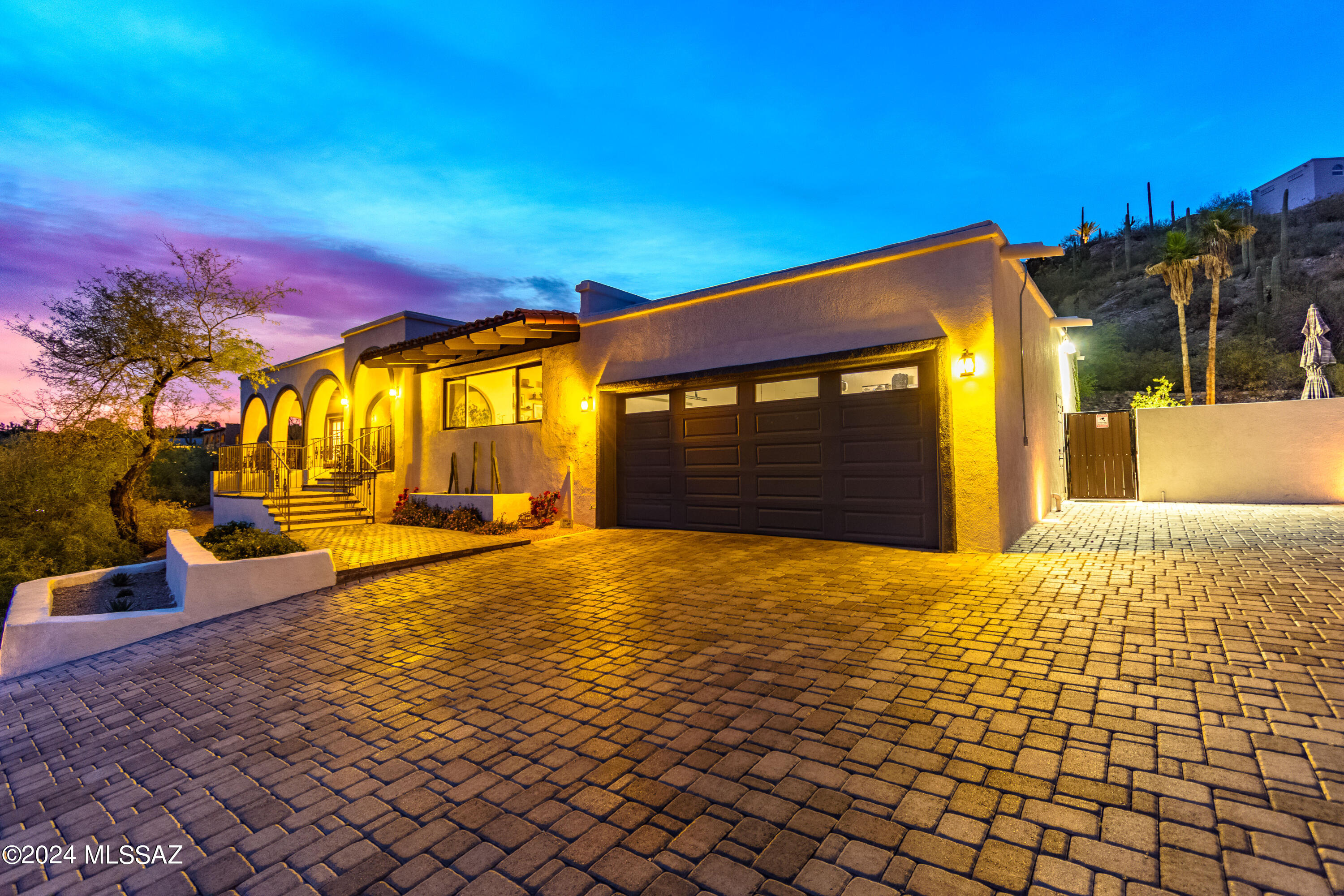 4235 E Coronado Drive