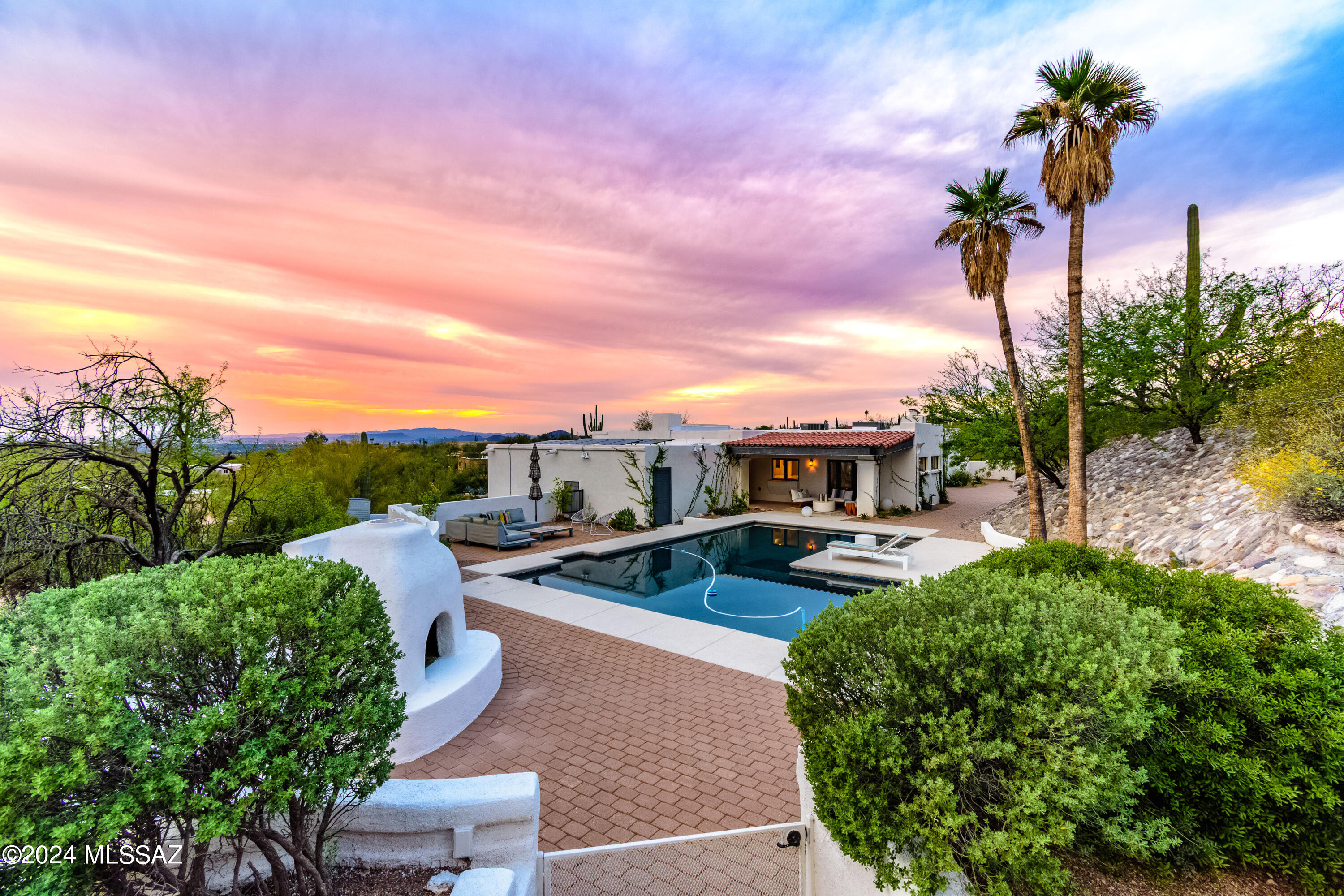 4235 E Coronado Drive