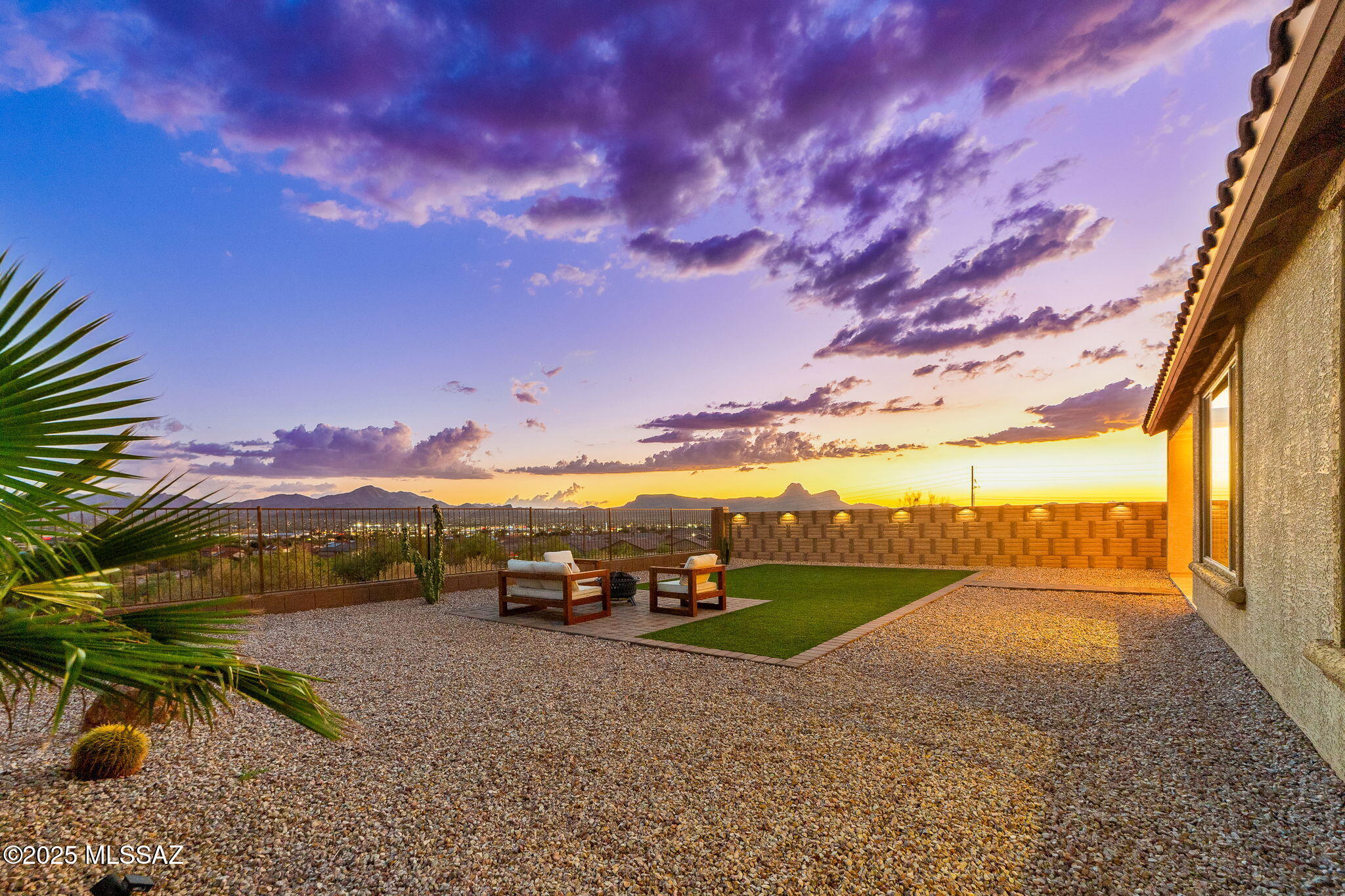 5359 W Avenida Tierra Alta