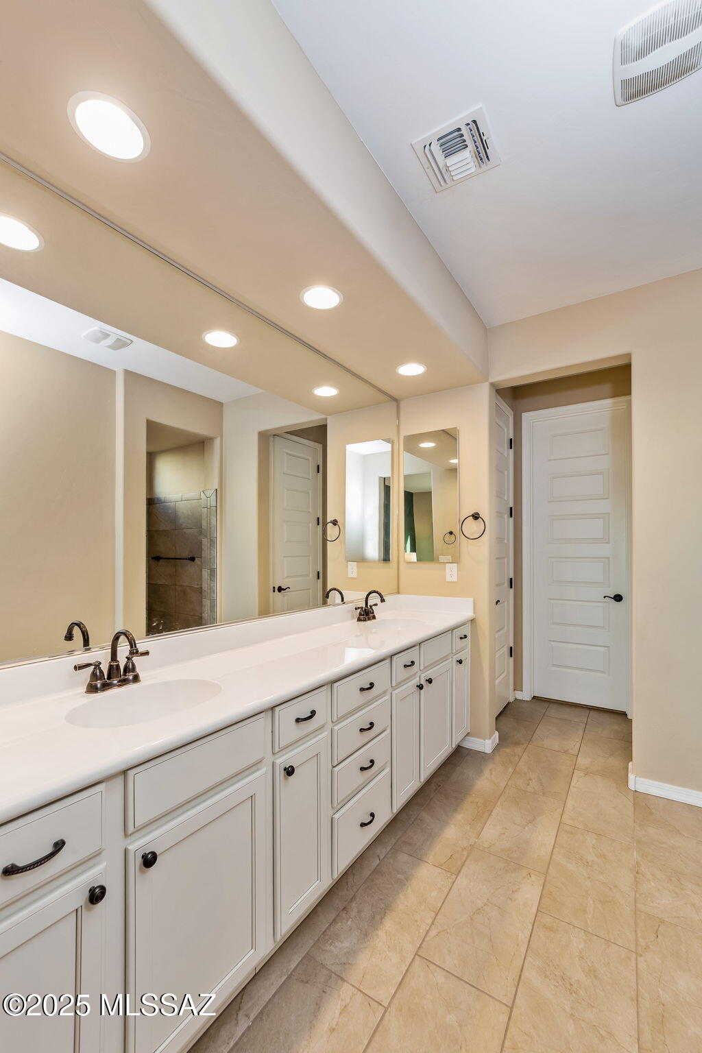 5359 W Avenida Tierra Alta