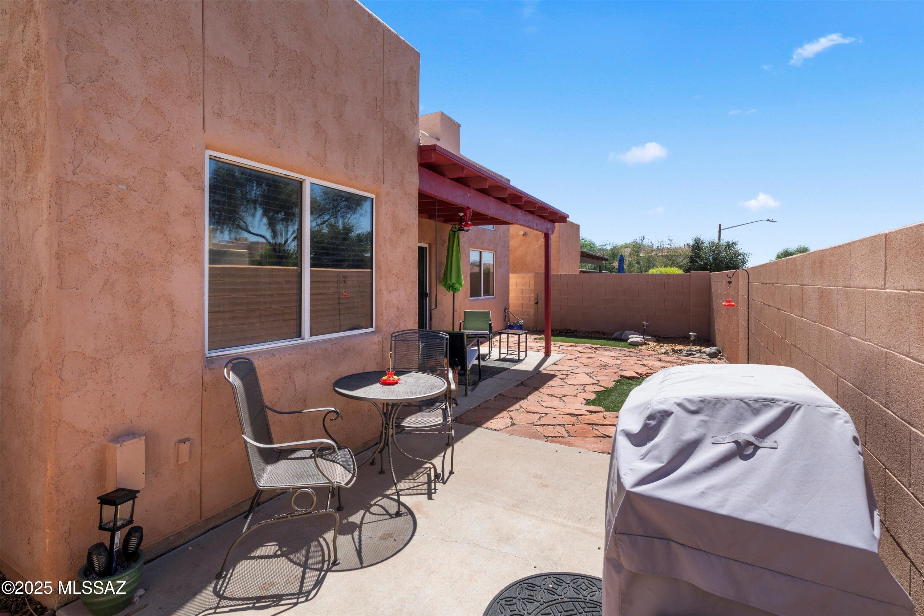4323 E Ebony Lane