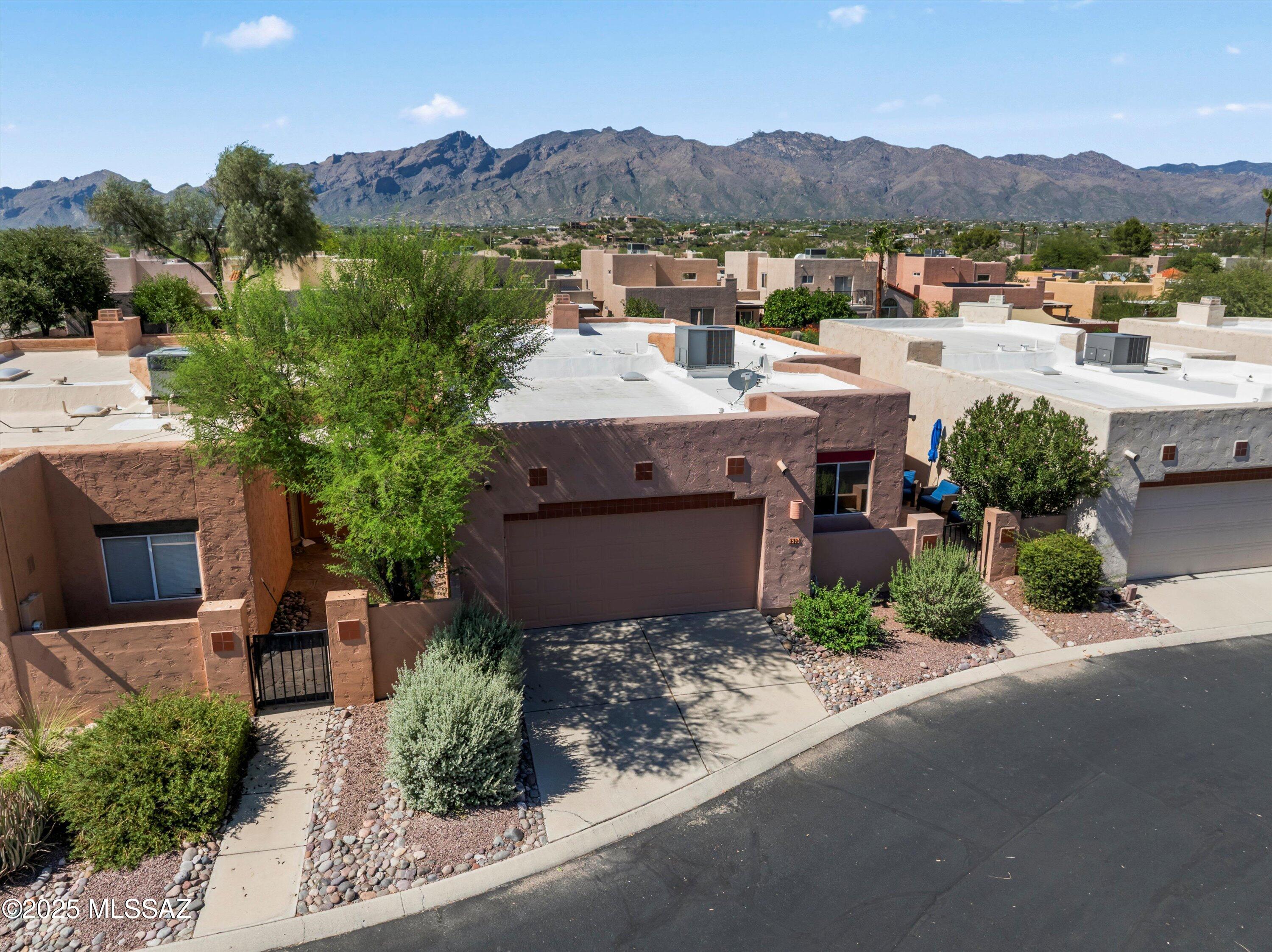 4323 E Ebony Lane