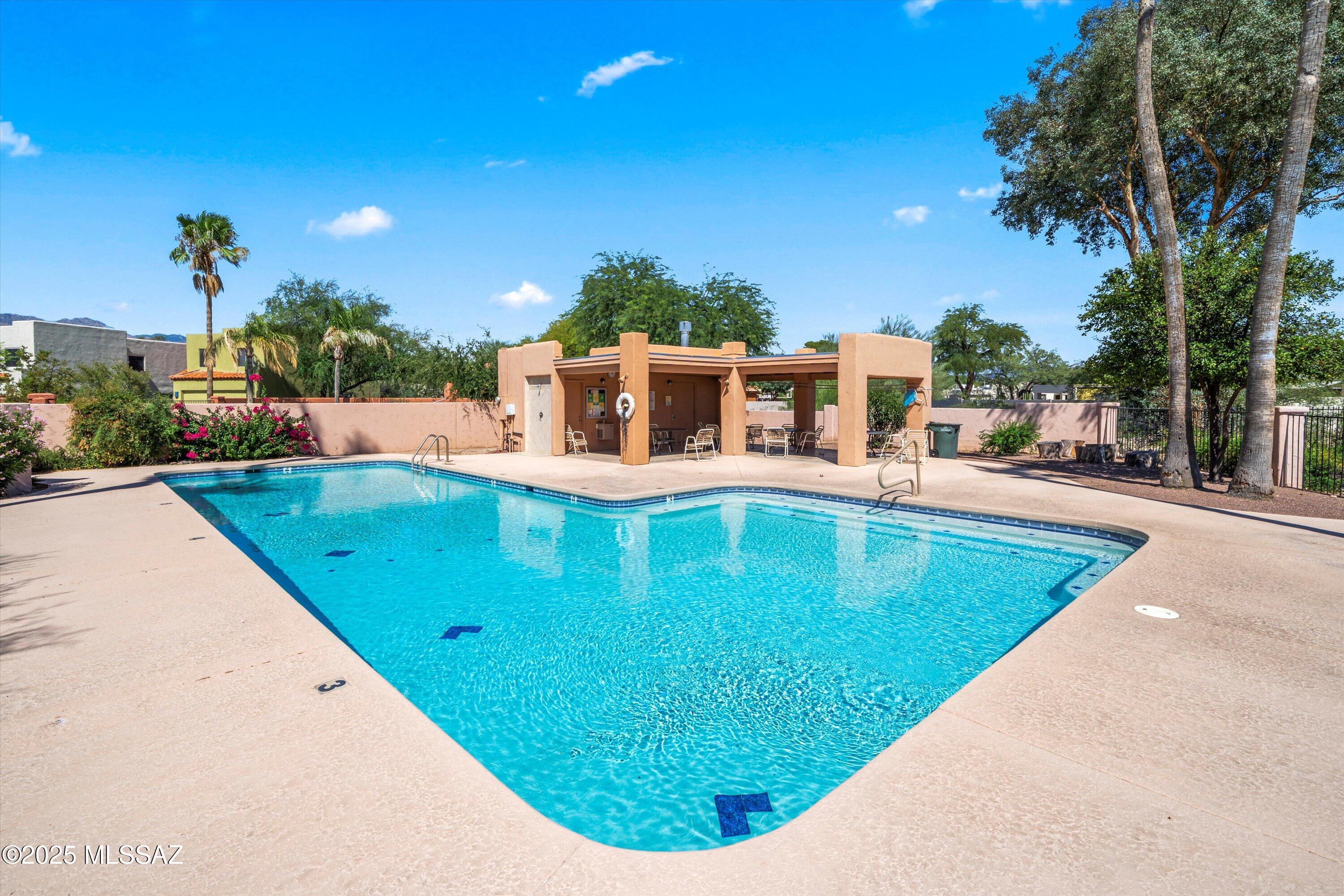 4323 E Ebony Lane