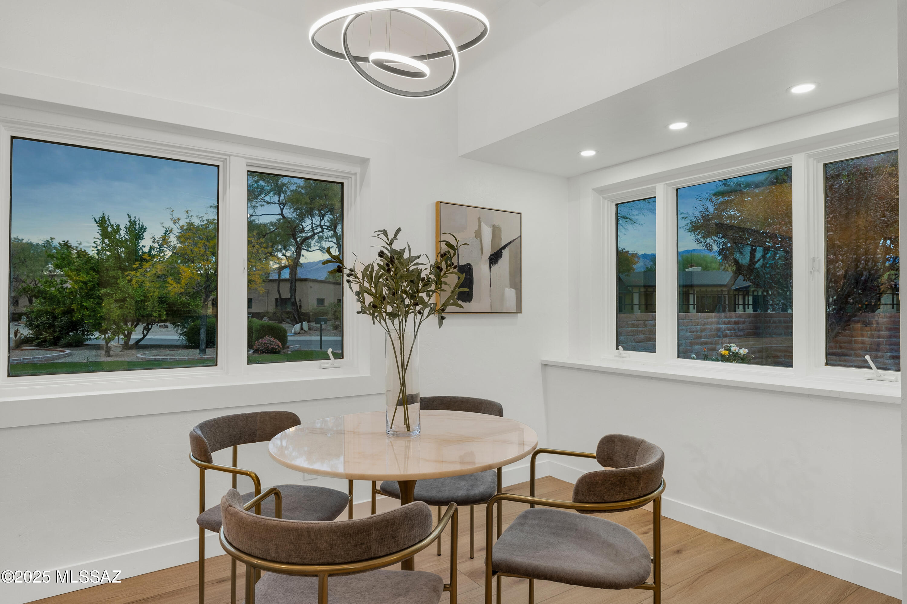 6126 E San Leandro Drive