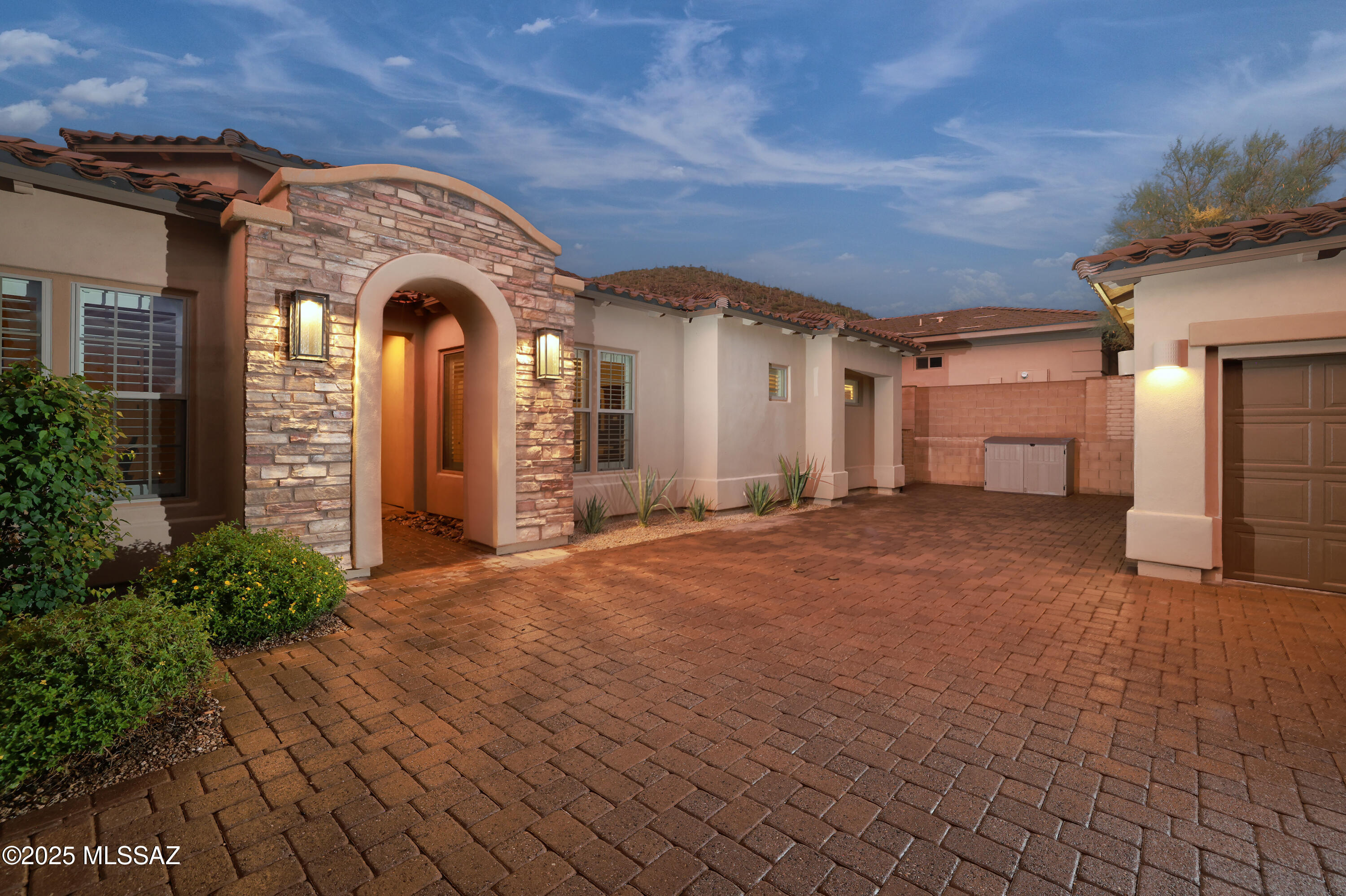 14192 N Sunset Gallery Drive