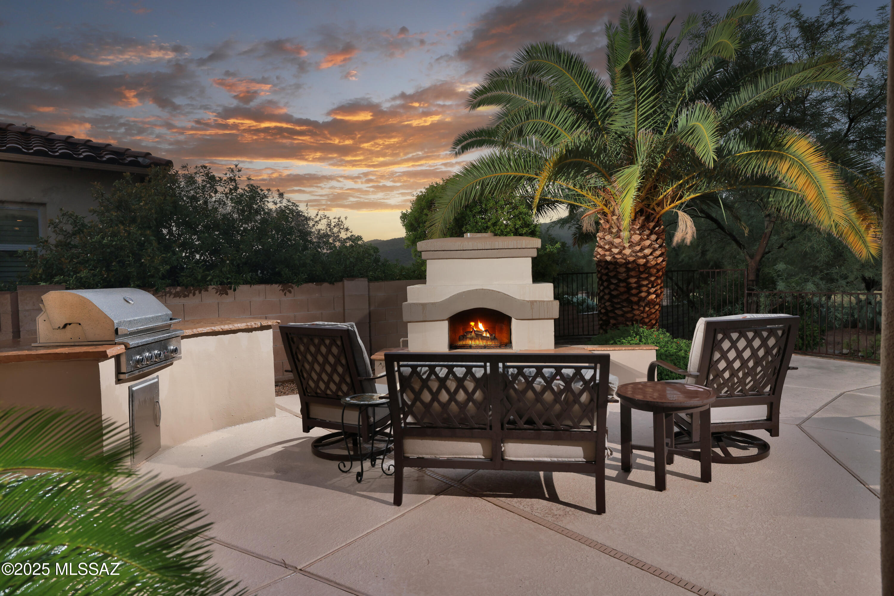 14192 N Sunset Gallery Drive