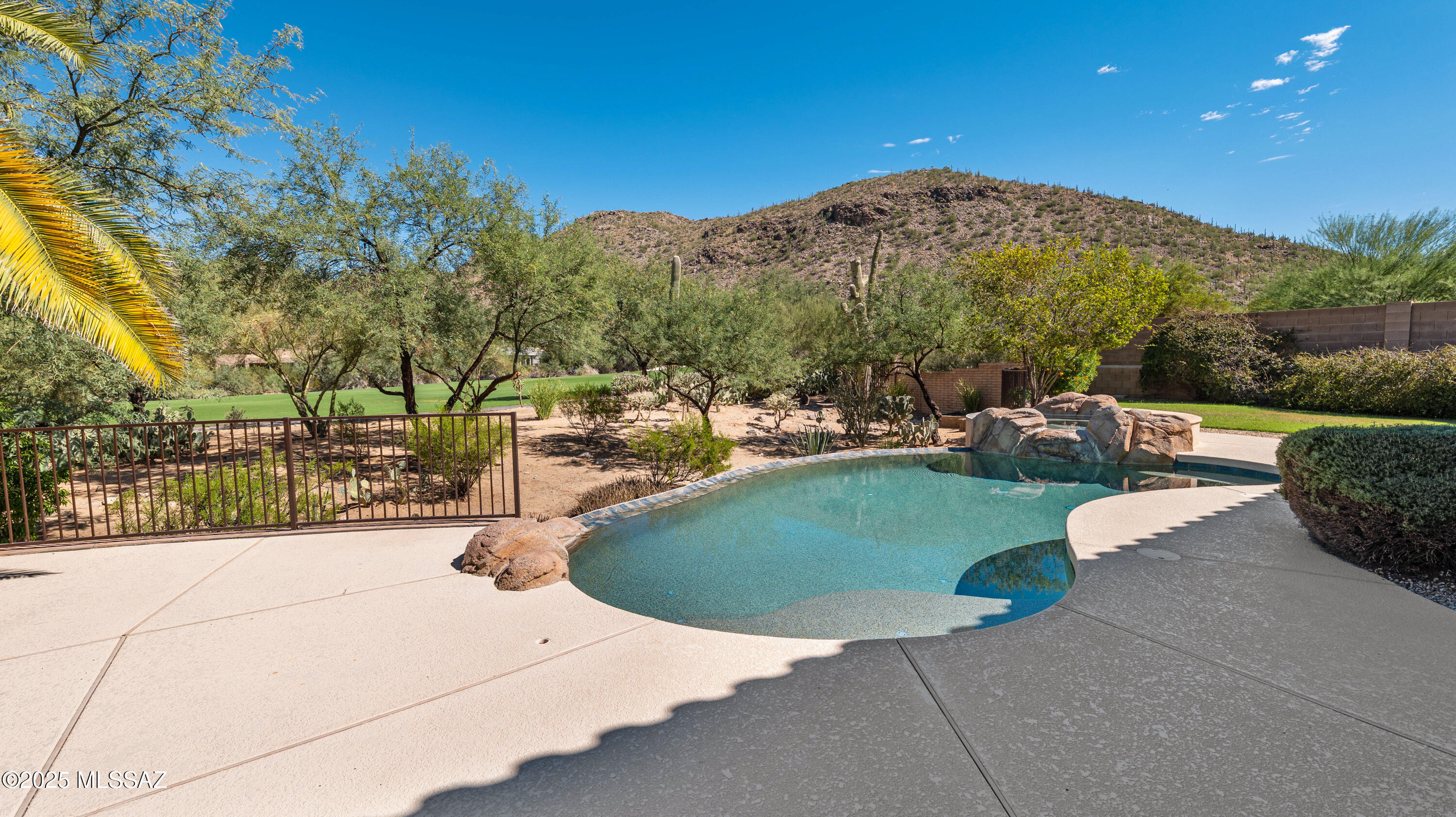 14192 N Sunset Gallery Drive