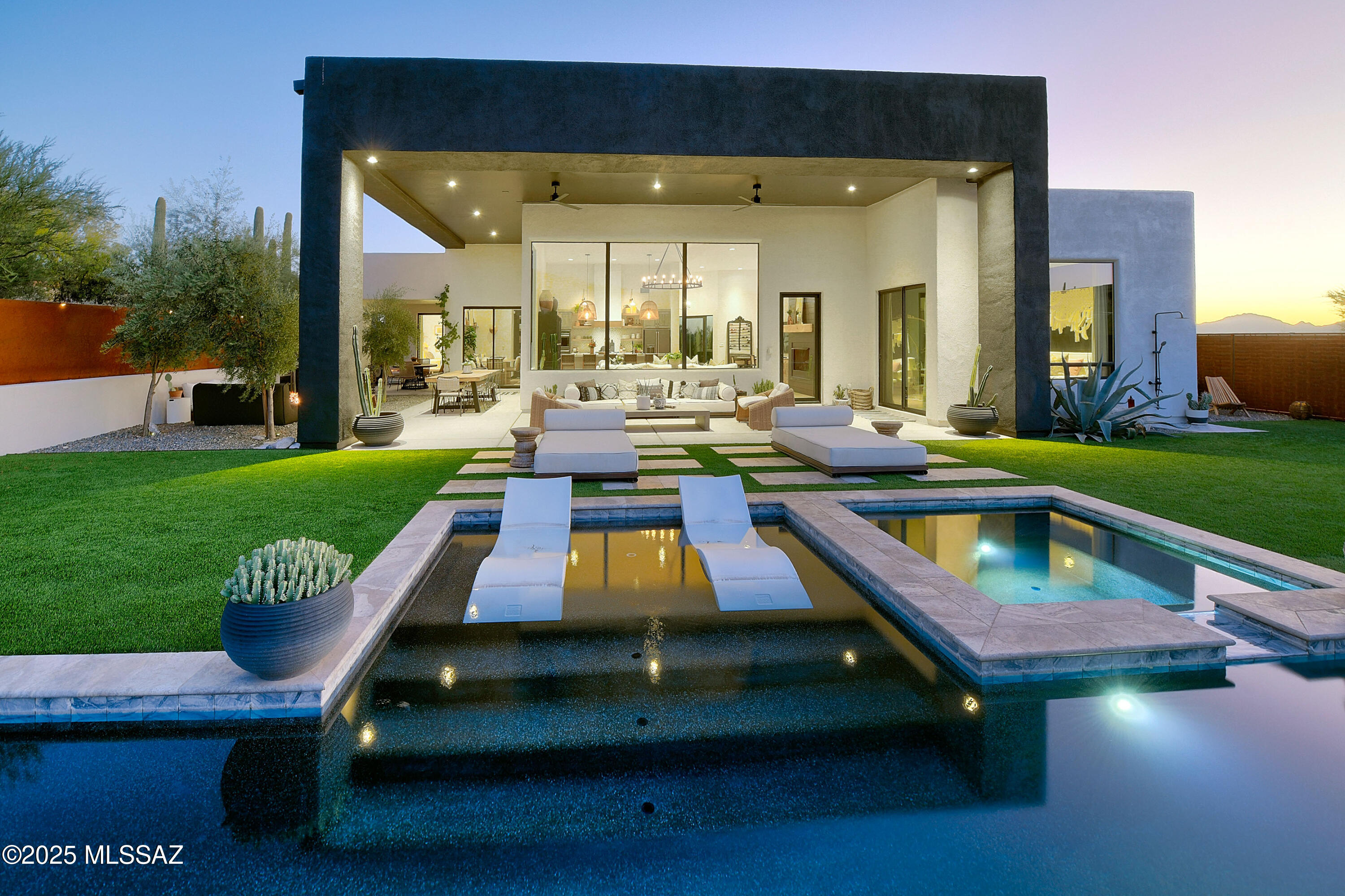 4334 N CAMINO DEL OBISPO