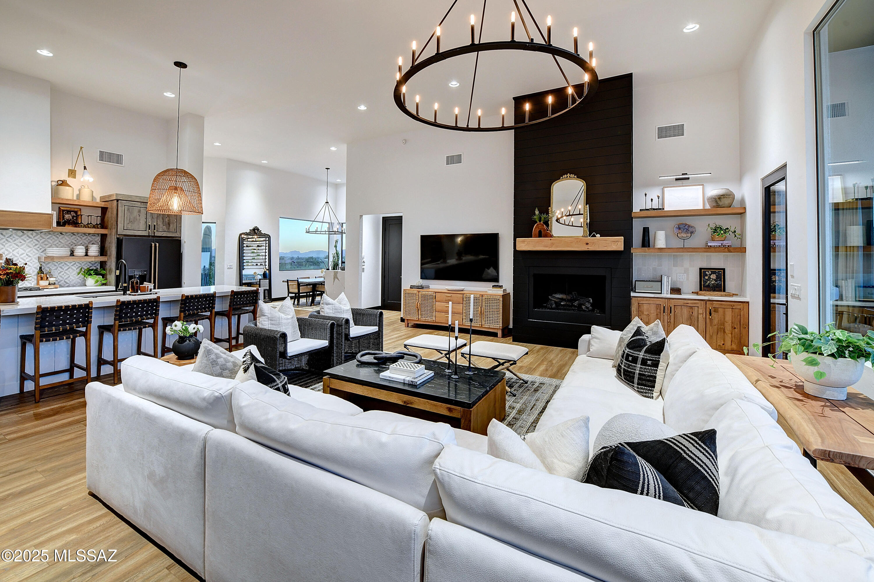 4334 N CAMINO DEL OBISPO