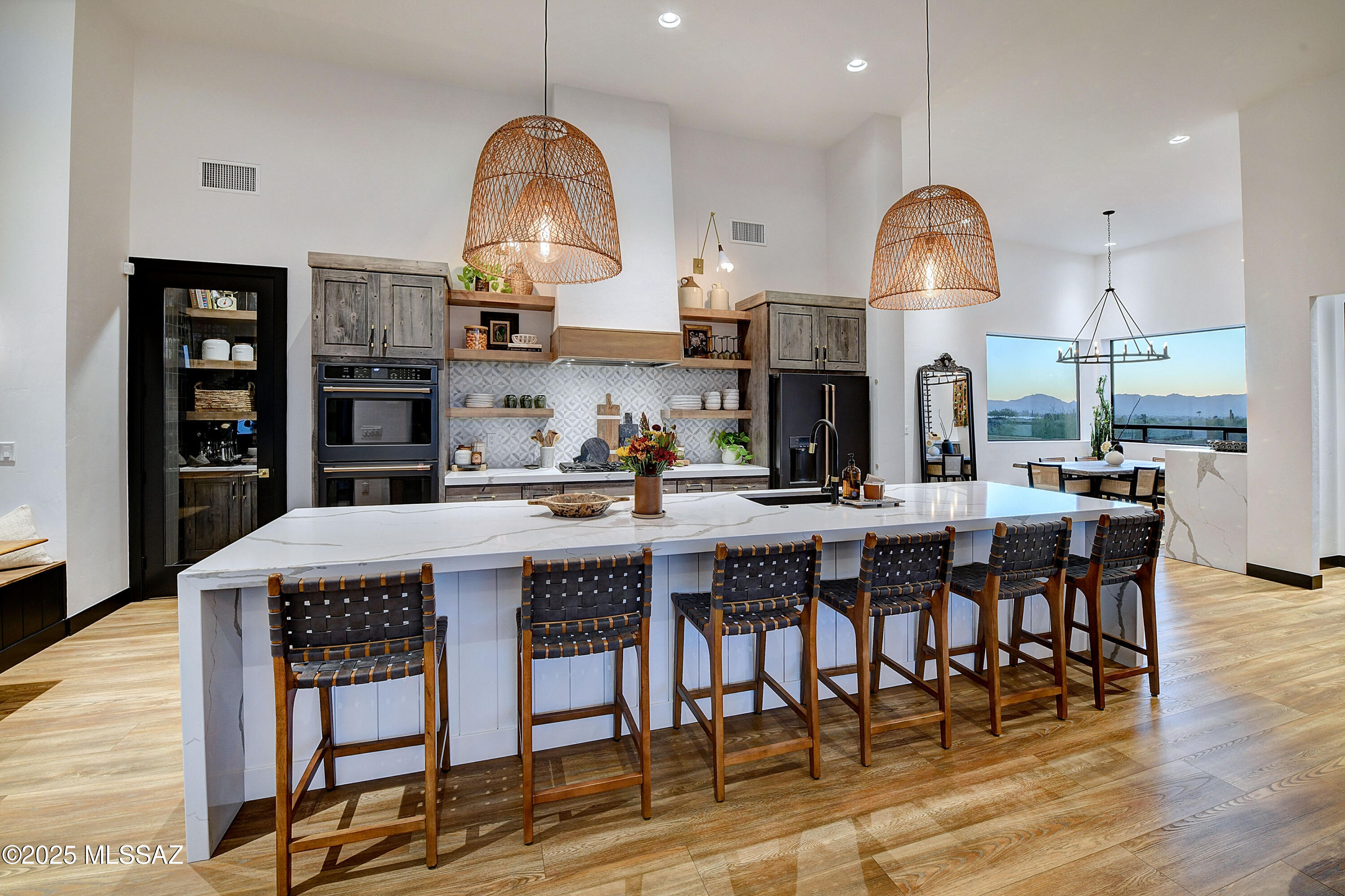 4334 N CAMINO DEL OBISPO