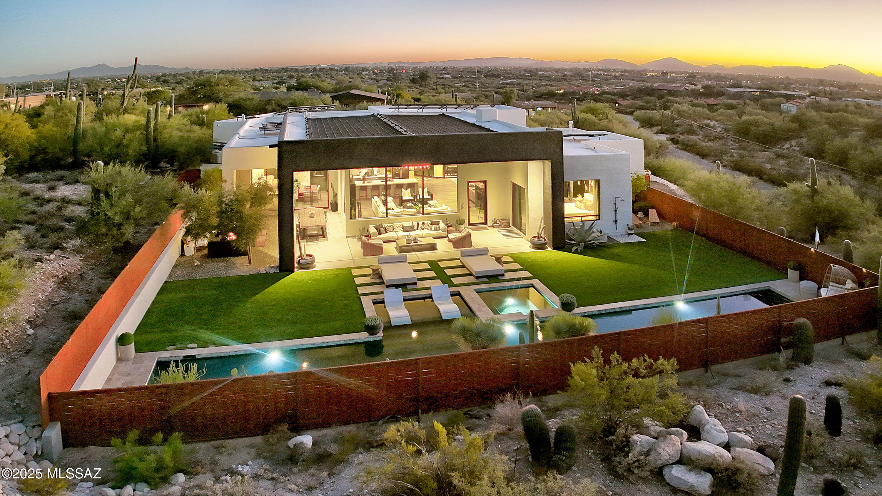 4334 N CAMINO DEL OBISPO