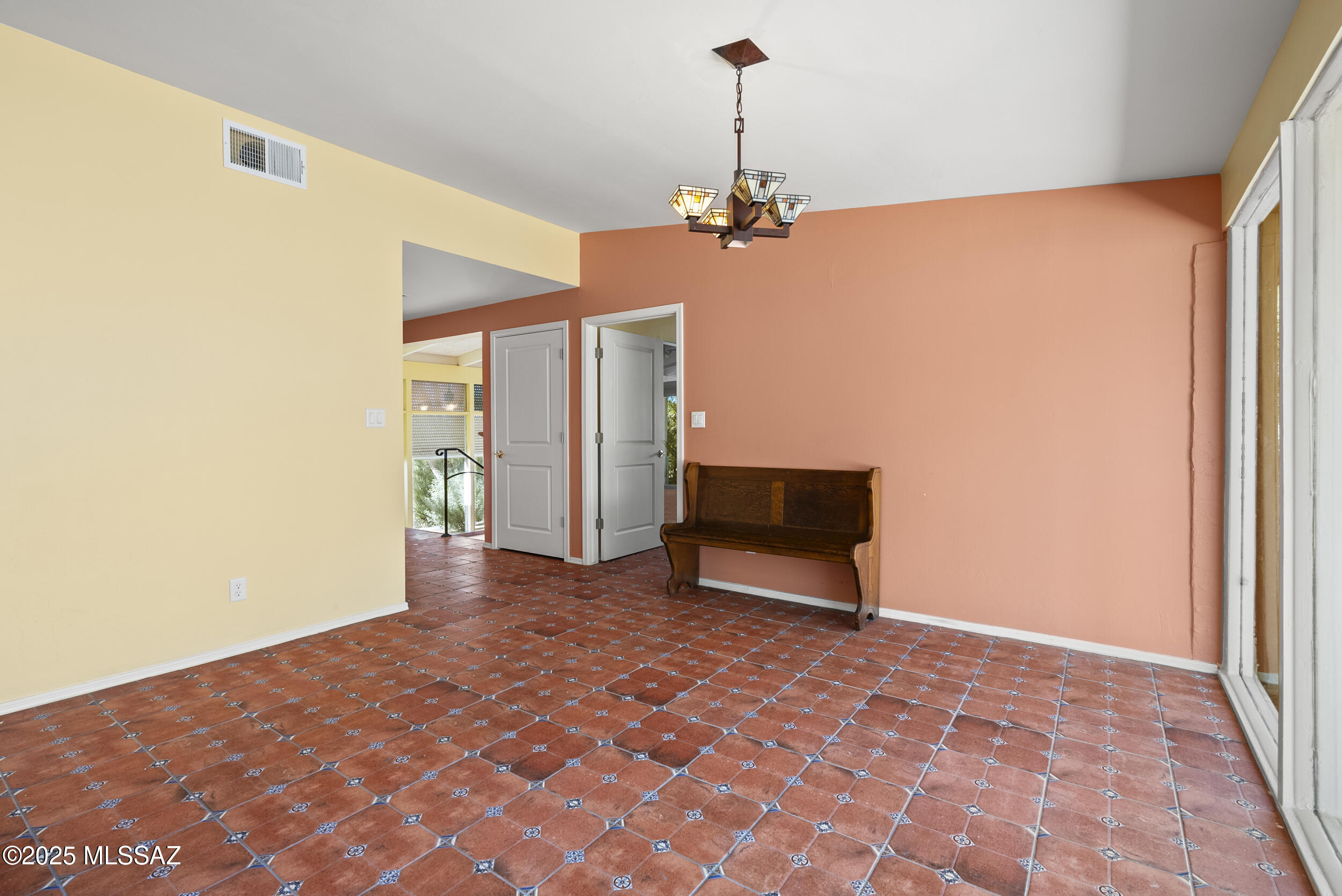 4675 E Calle Del Pantera