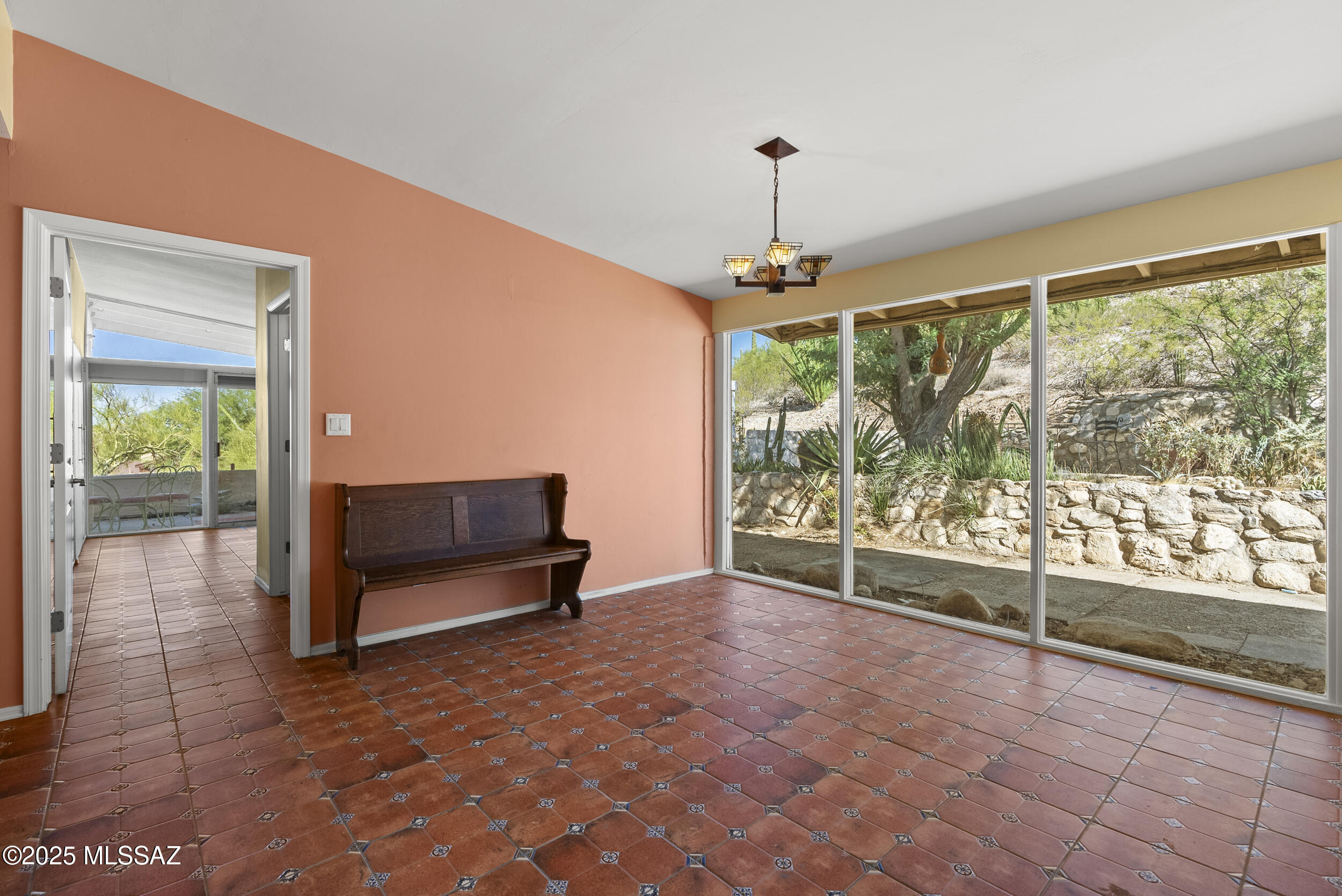 4675 E Calle Del Pantera