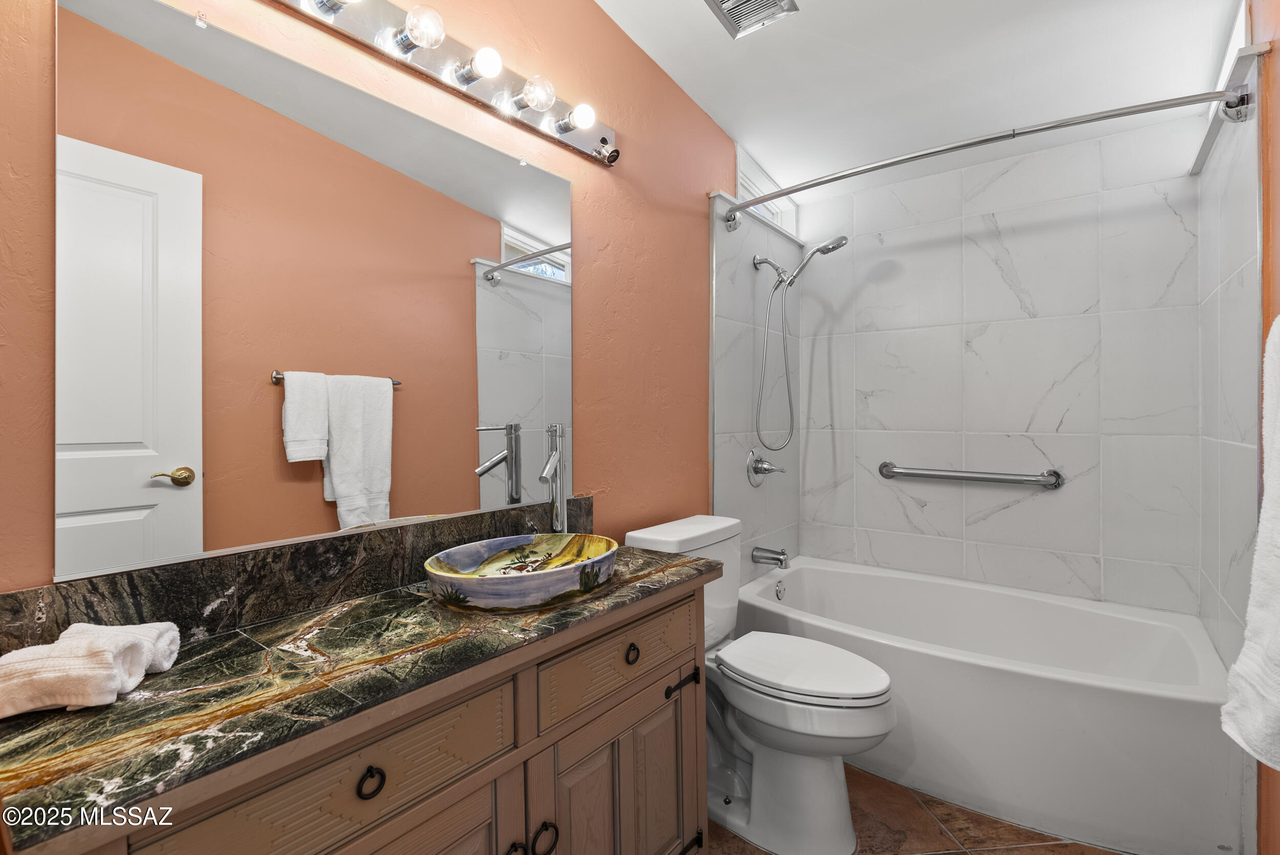 4675 E Calle Del Pantera