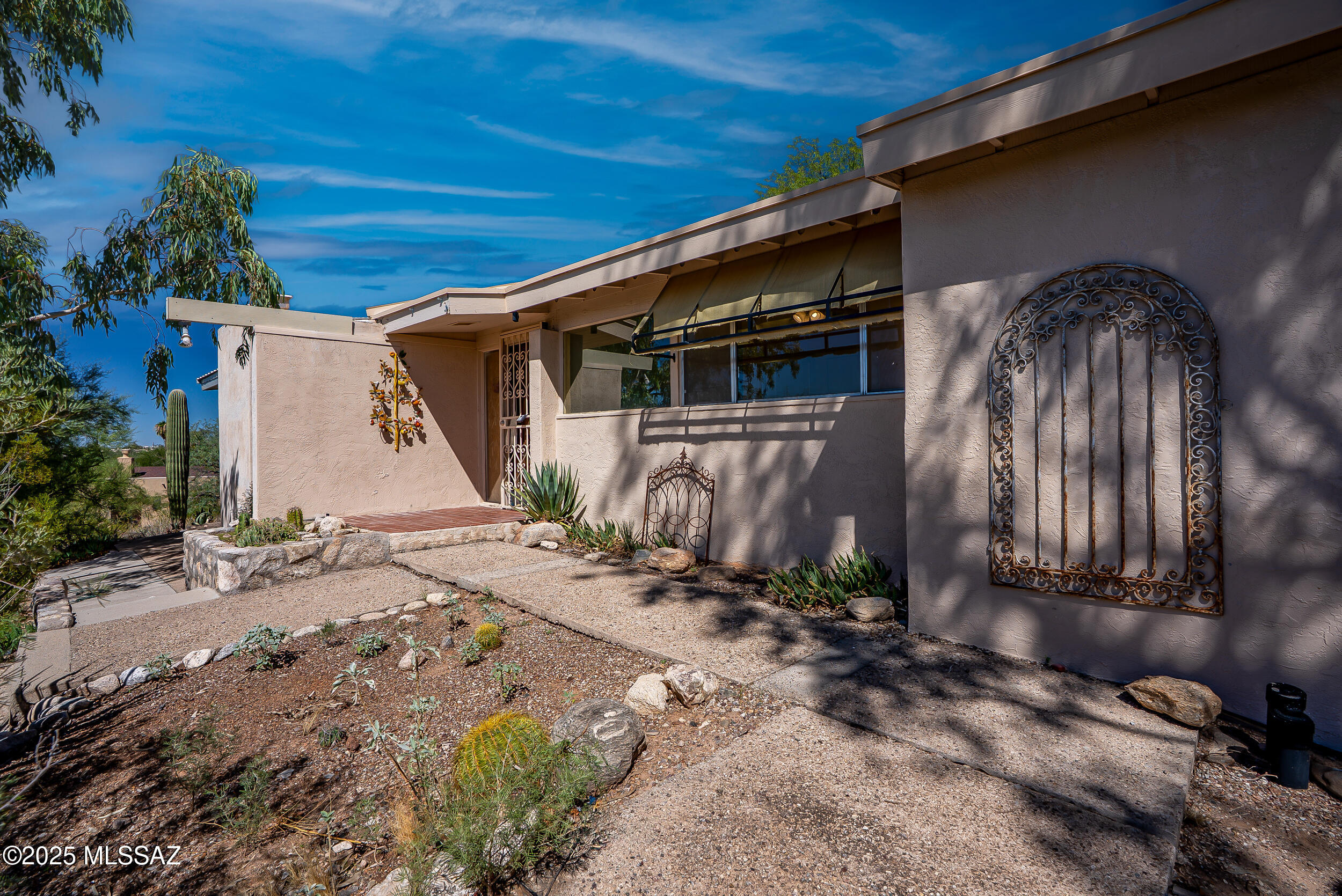 4675 E Calle Del Pantera