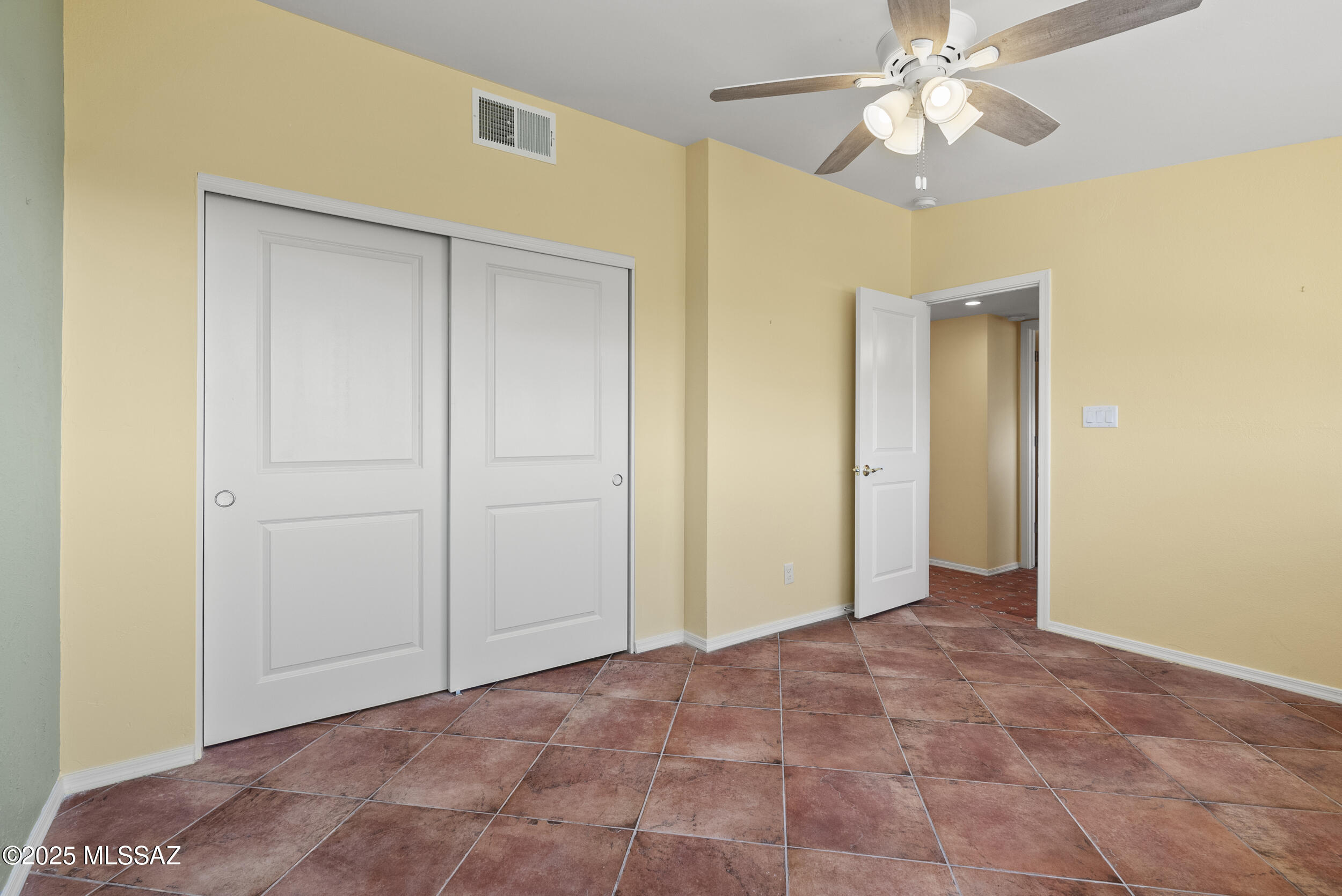 4675 E Calle Del Pantera