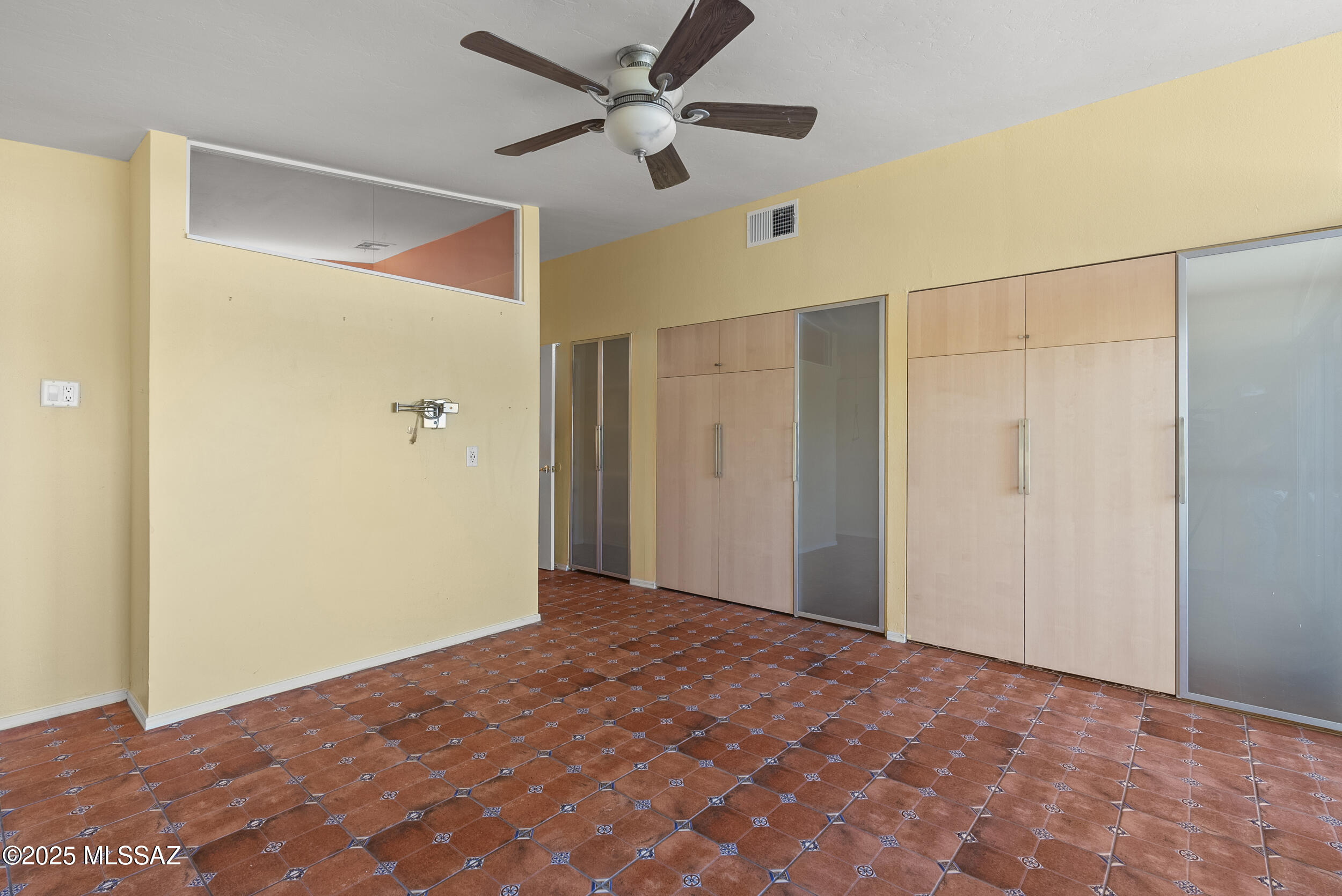 4675 E Calle Del Pantera