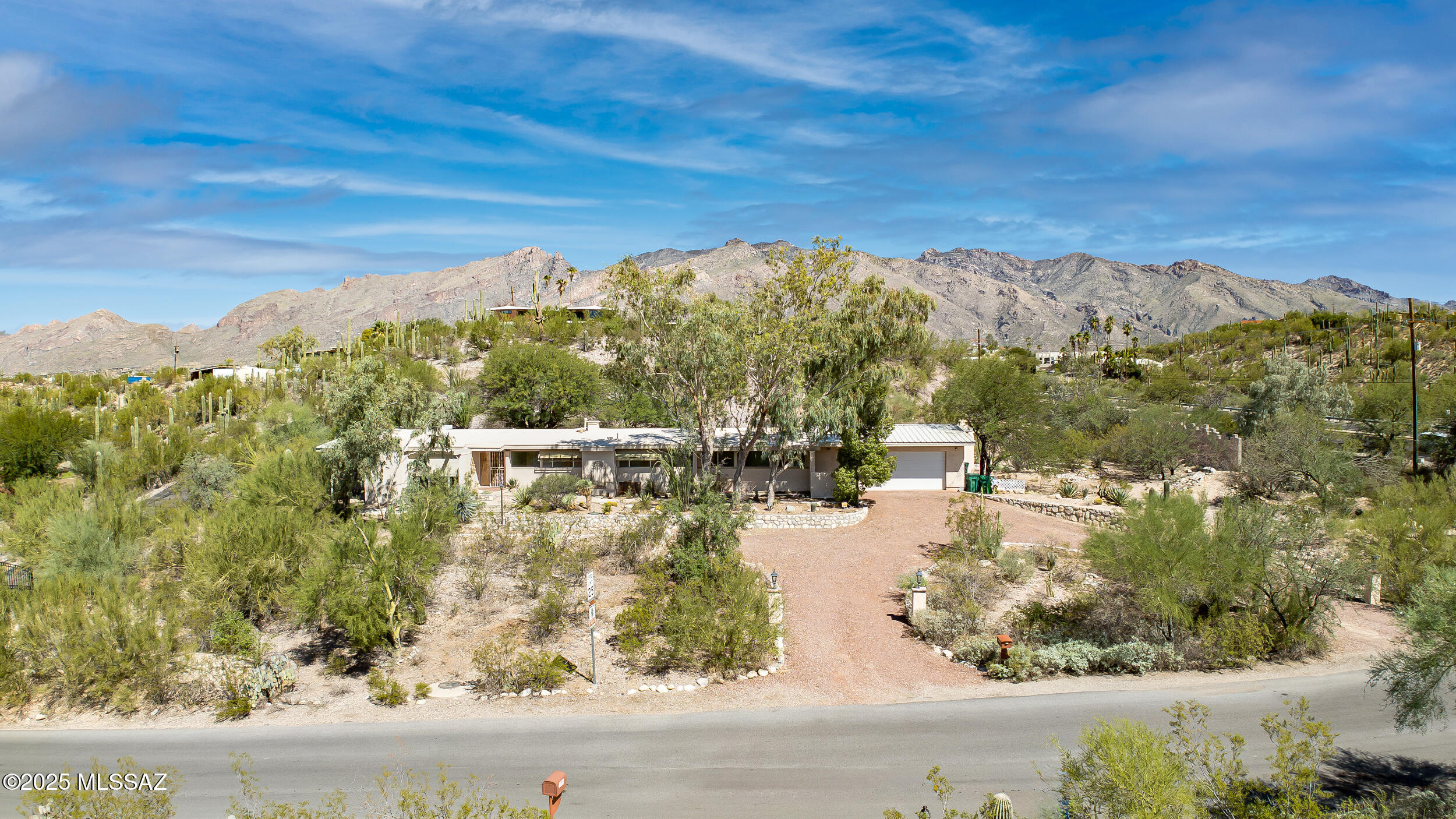 4675 E Calle Del Pantera