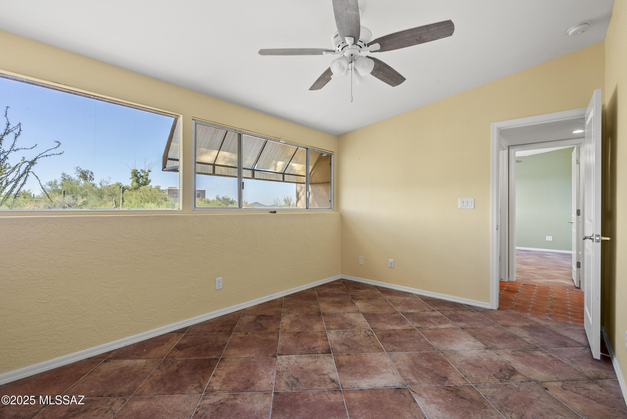 4675 E Calle Del Pantera